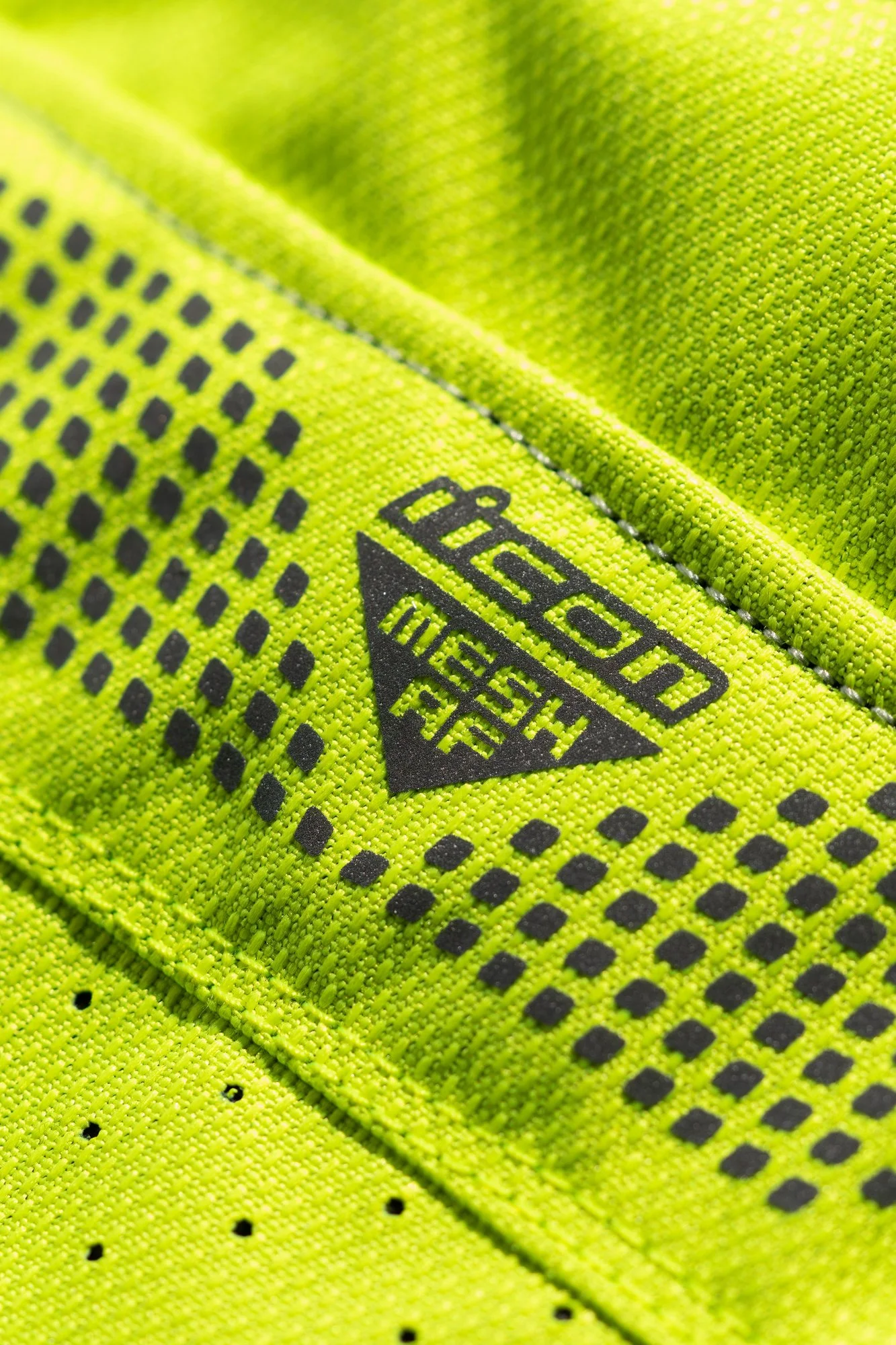MeshAFCEJacket_HiViz_CollarDetail.jpg