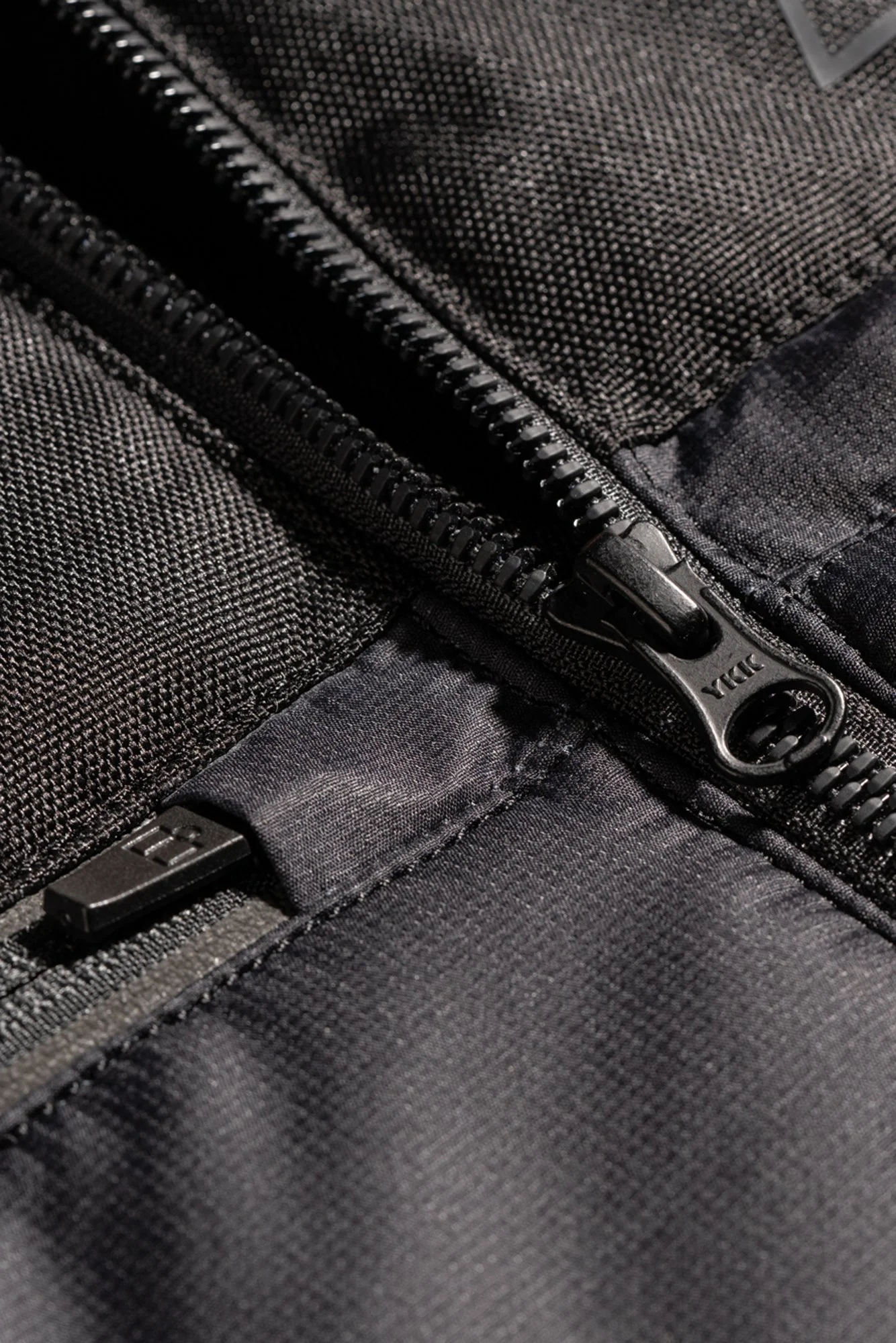 GhostPufferJacket_Detail6.jpg