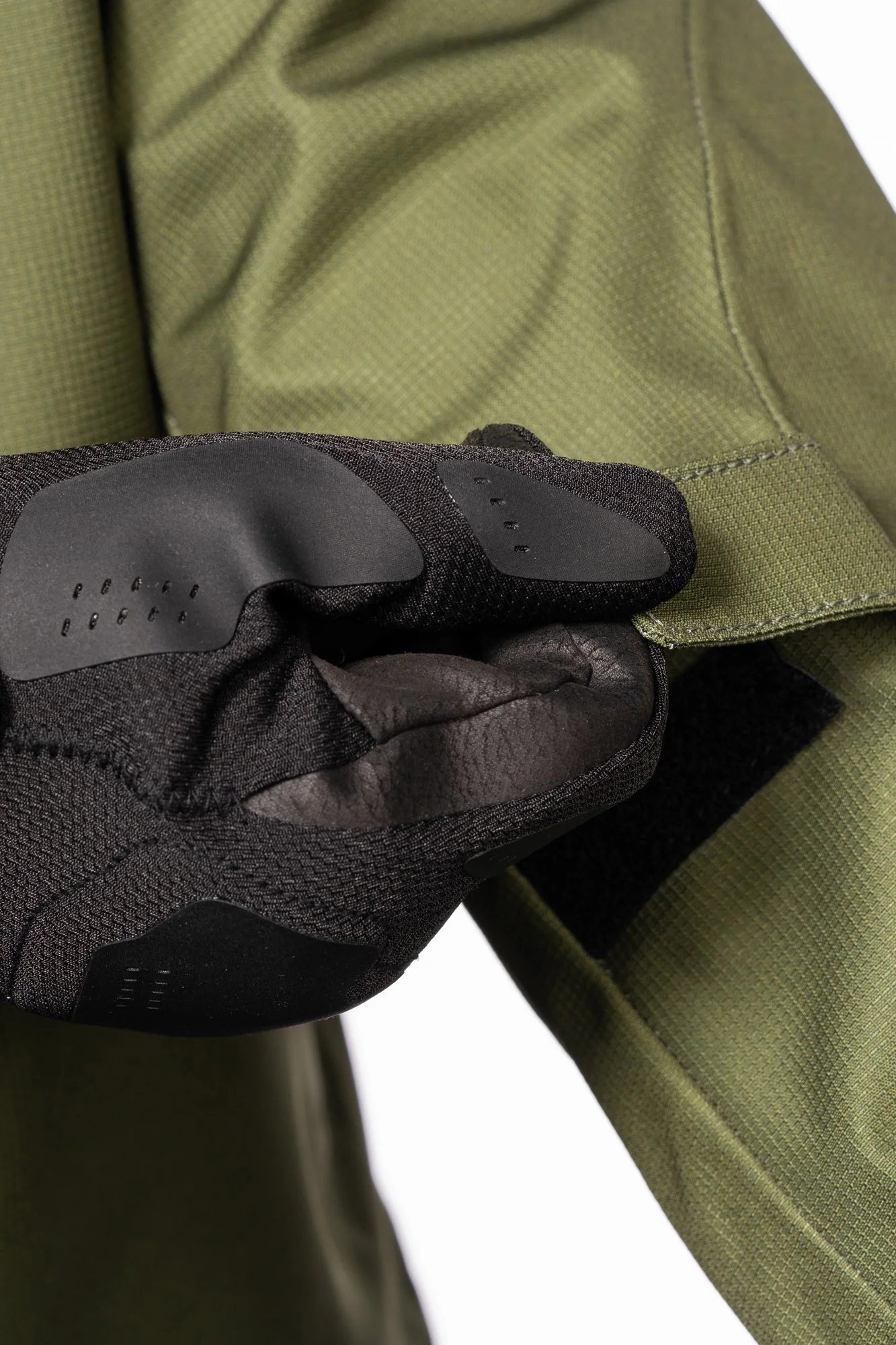 PDX3Jacket_Olive_FitDetail.jpg