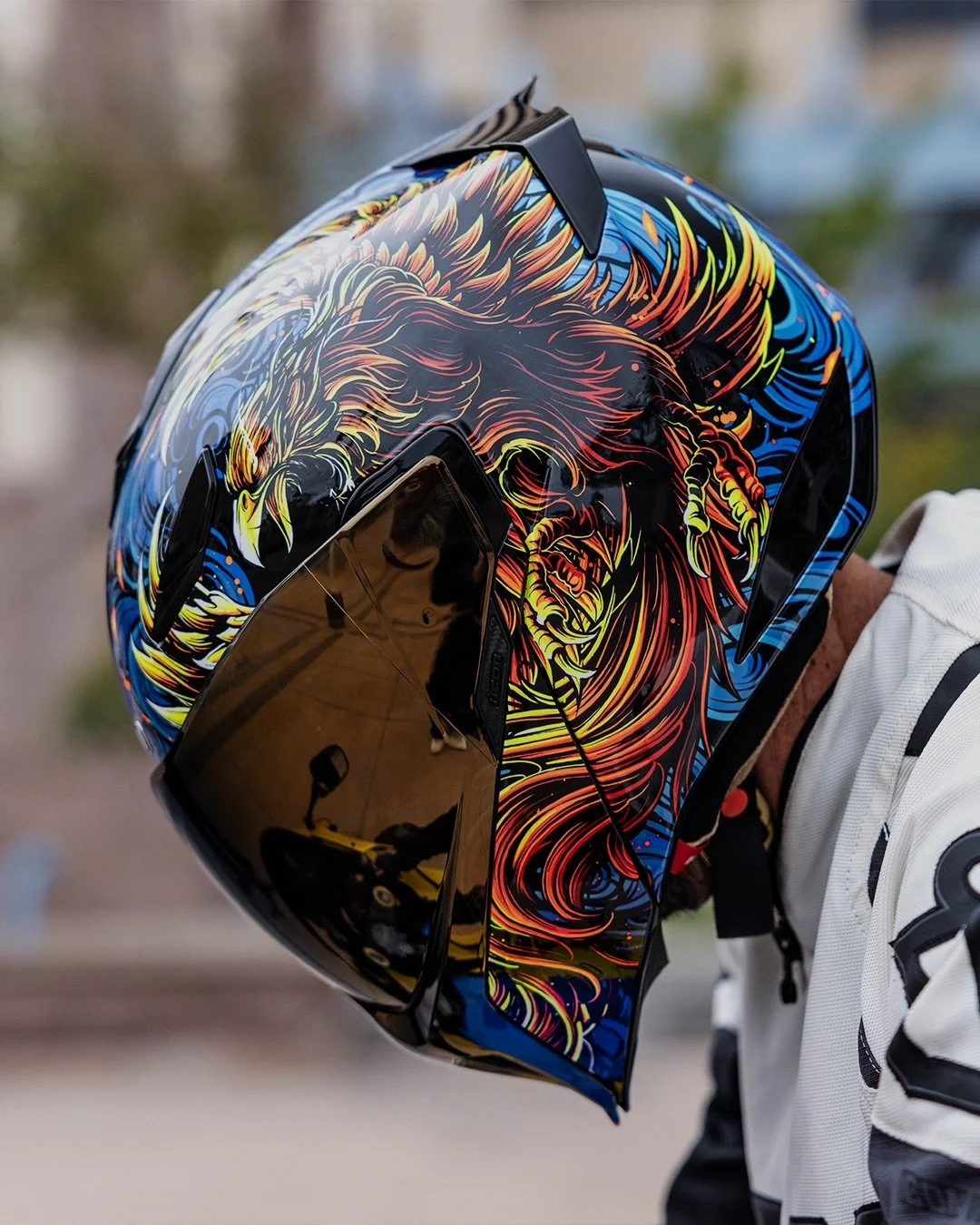 Street-bred modular protection. Handcrafted FRP shell. Oversized venting. Threshold Bird Birdie Burn

Available now at authorized ICON dealers.