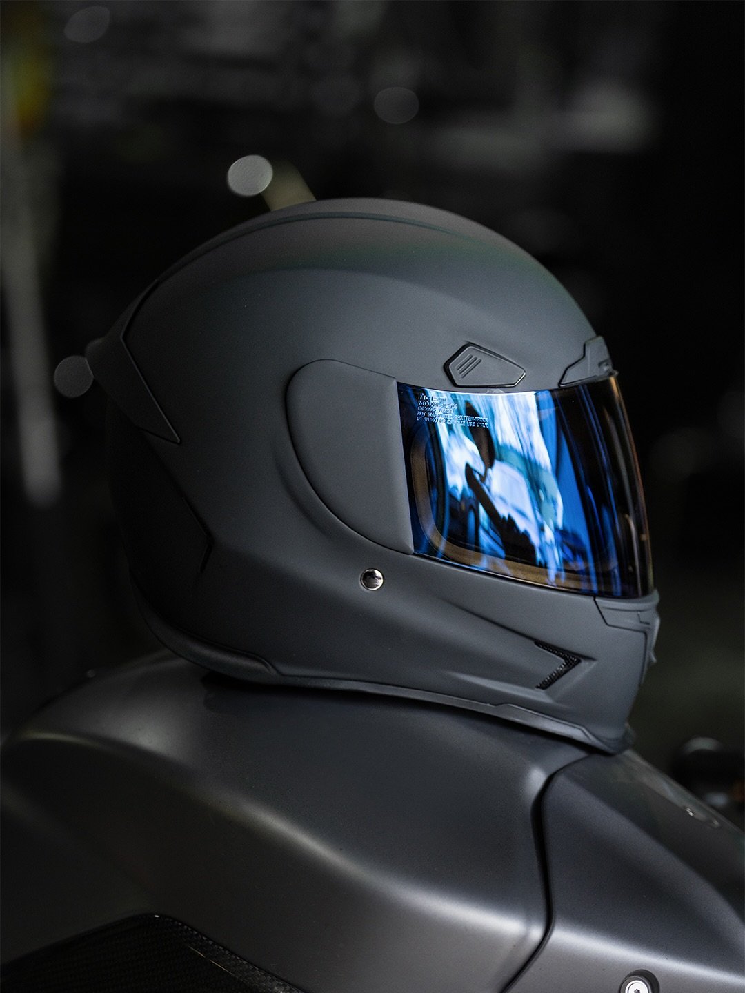 No graphics. No compromise.
Airframe Pro Solids are now available. Pairing race-developed aerodynamics with a hand-laid FRP shell and a 9-intake / 7-exhaust ventilation system built for sustained high-speed tucks.

Available now at authorized ICON de