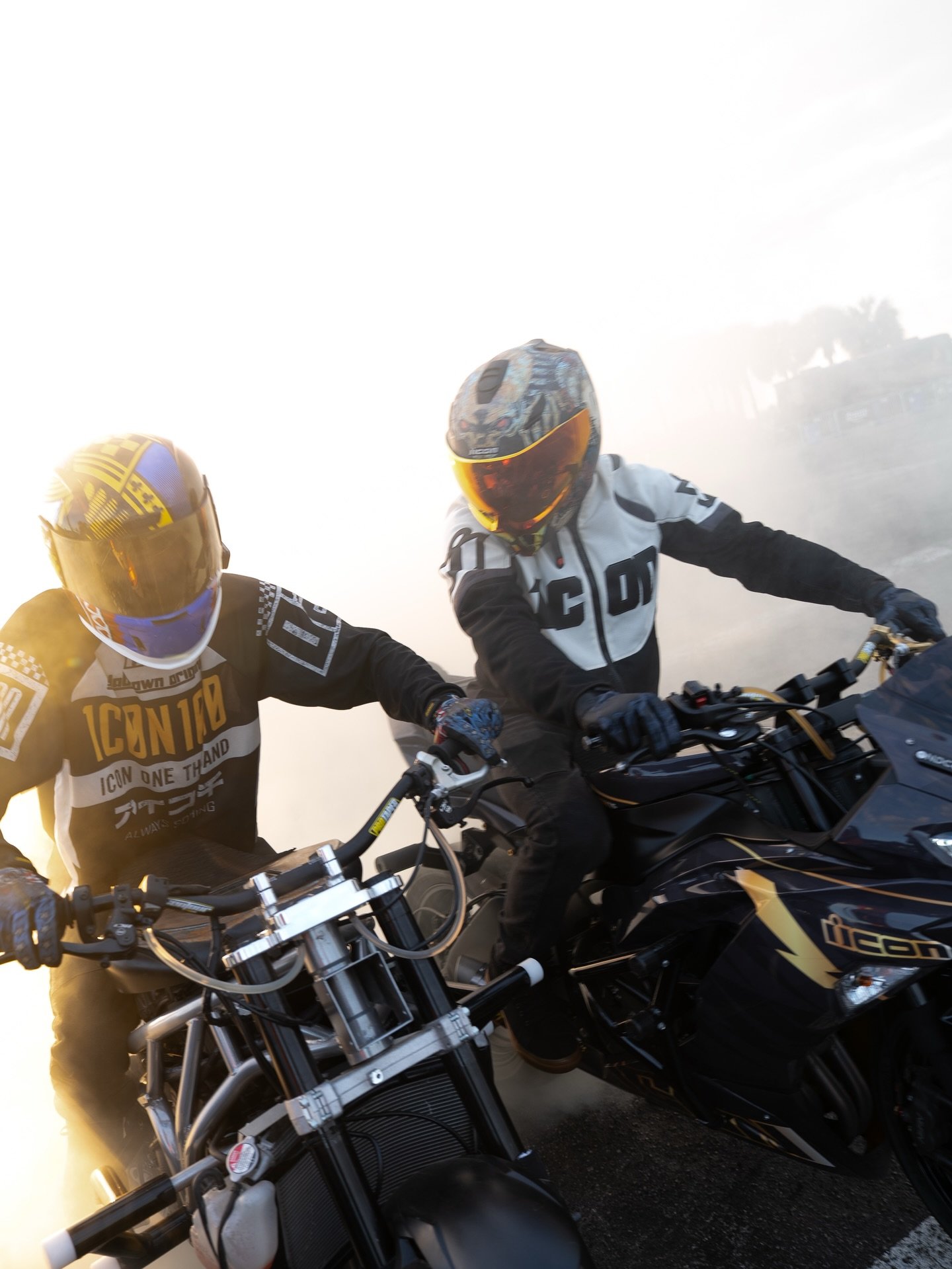 We're at Prison Break.
Ride Among Us.

#iconprisonbreak #prisonbreak