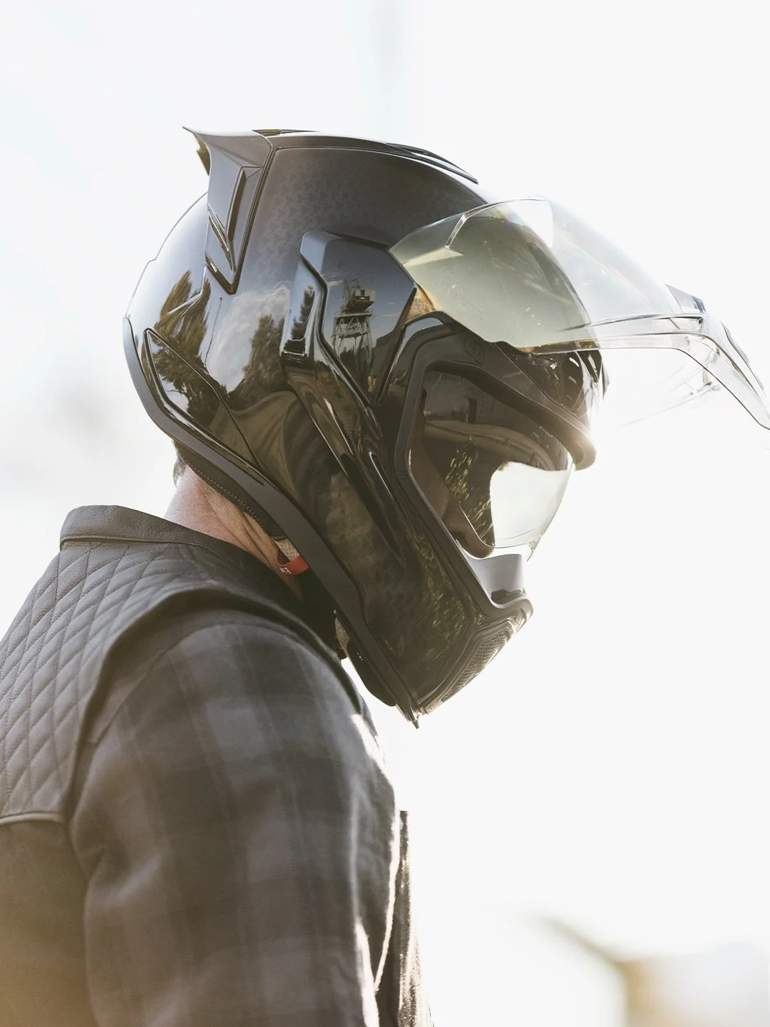 Born from over two decades of design and development, the ULTRAFLITE Carbon is the ultimate expression of ICON&rsquo;s street DNA&mdash;built for riders who demand top-tier performance without compromise.

Available now from authorized ICON dealers.