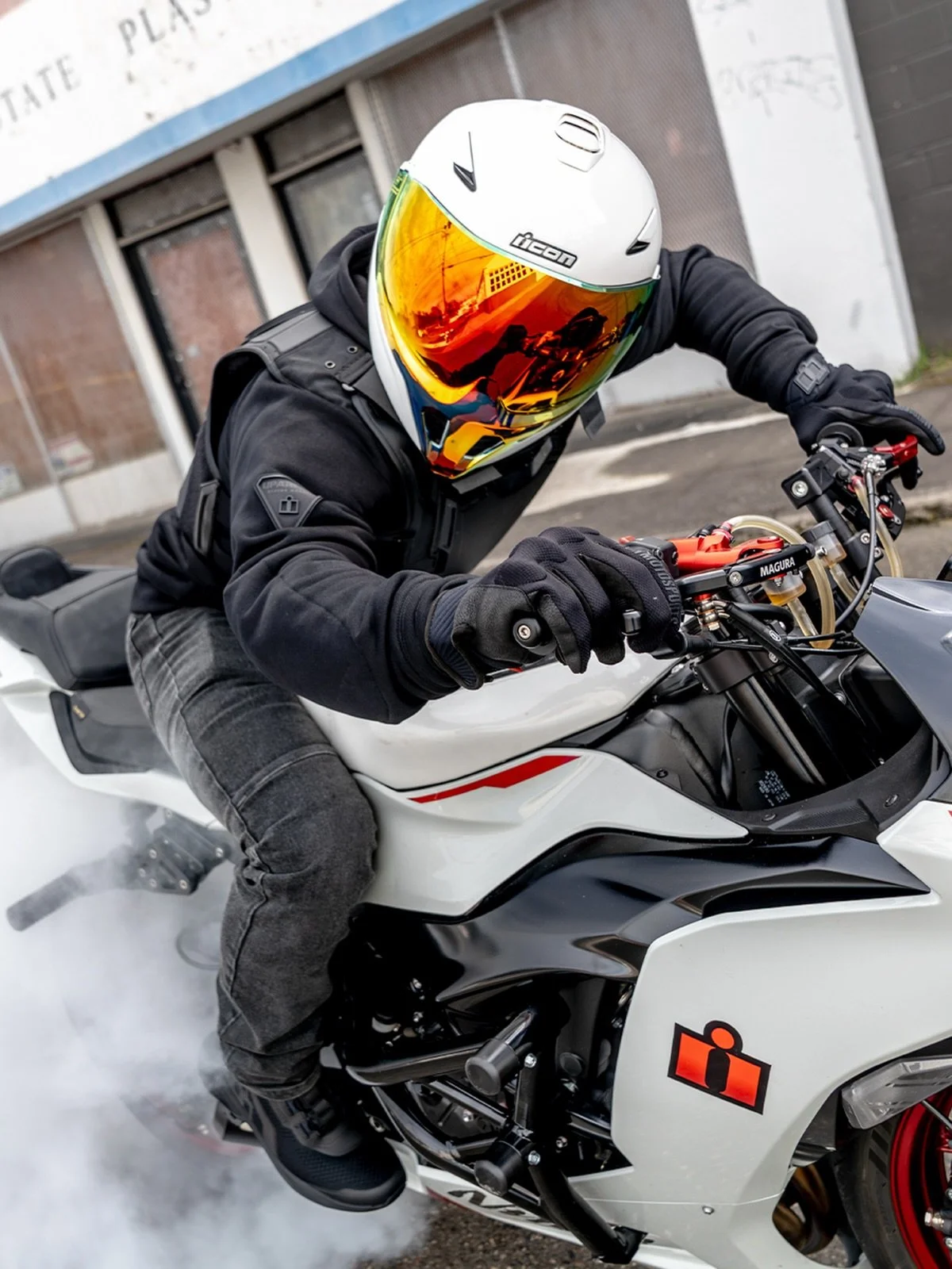 Burnin&rsquo; rubber in the Threshold solid. Modular performance without compromise.