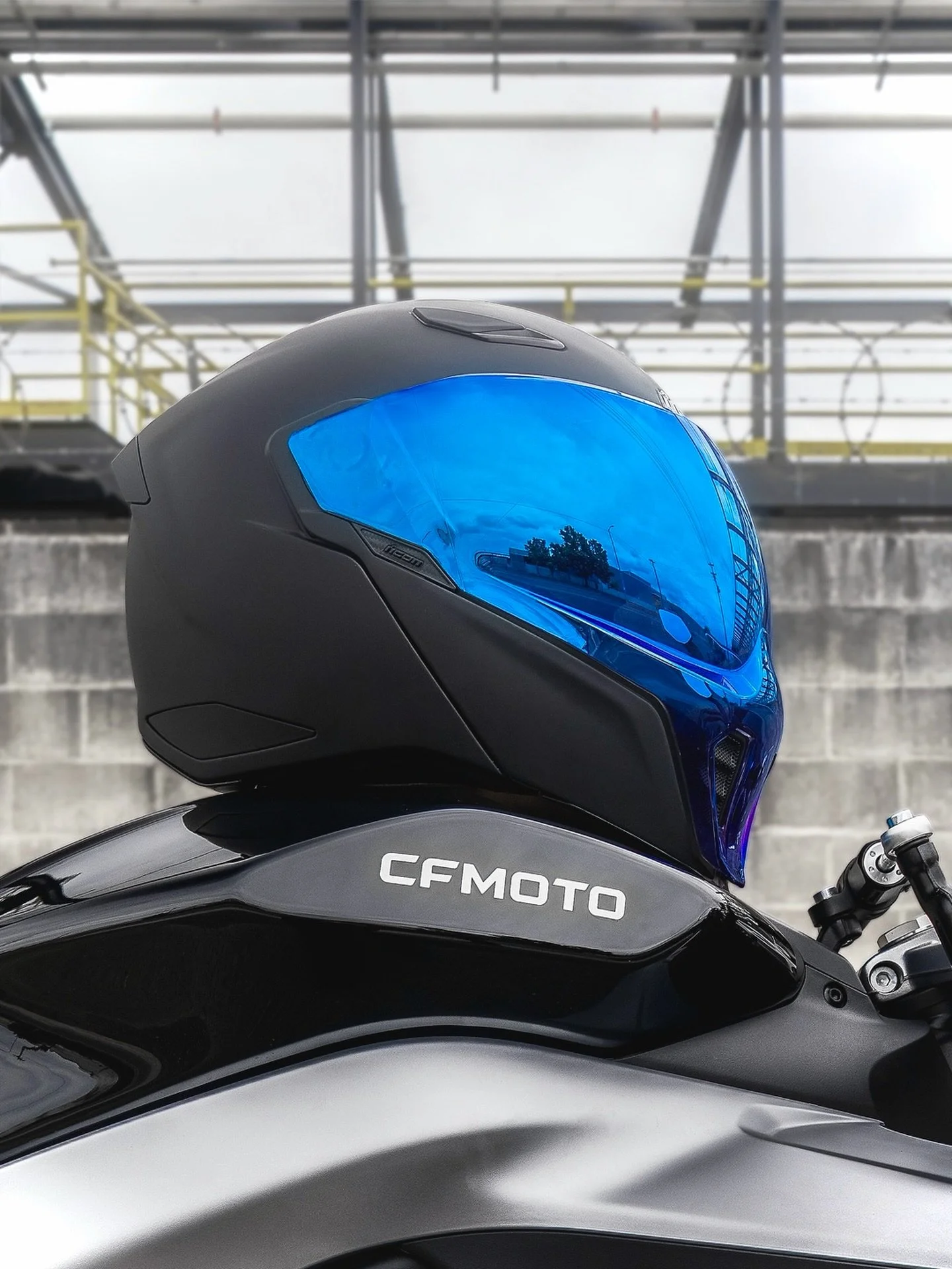 Built for the street. The Threshold combines modular freedom, handcrafted FRP construction, and aggressive airflow into the world&rsquo;s first performance sport modular helmet.

Now Available at Authorized ICON Dealers.

#iconmotosports
#rideamongus
