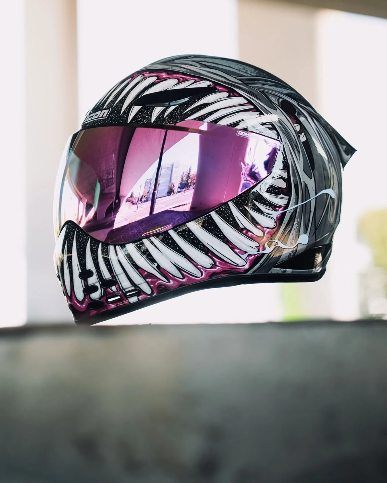 The ICON Domain Grand Maw is ready for attack- with its lightweight FRP shell, fog free optics and increased ventilation you&rsquo;ll be ready to rip the streets!
 
Since 2002, ICON has been building purpose-built street gear for extreme riders like 