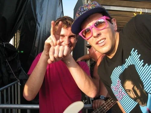 sisky doing fangs up, cobra style.jpg