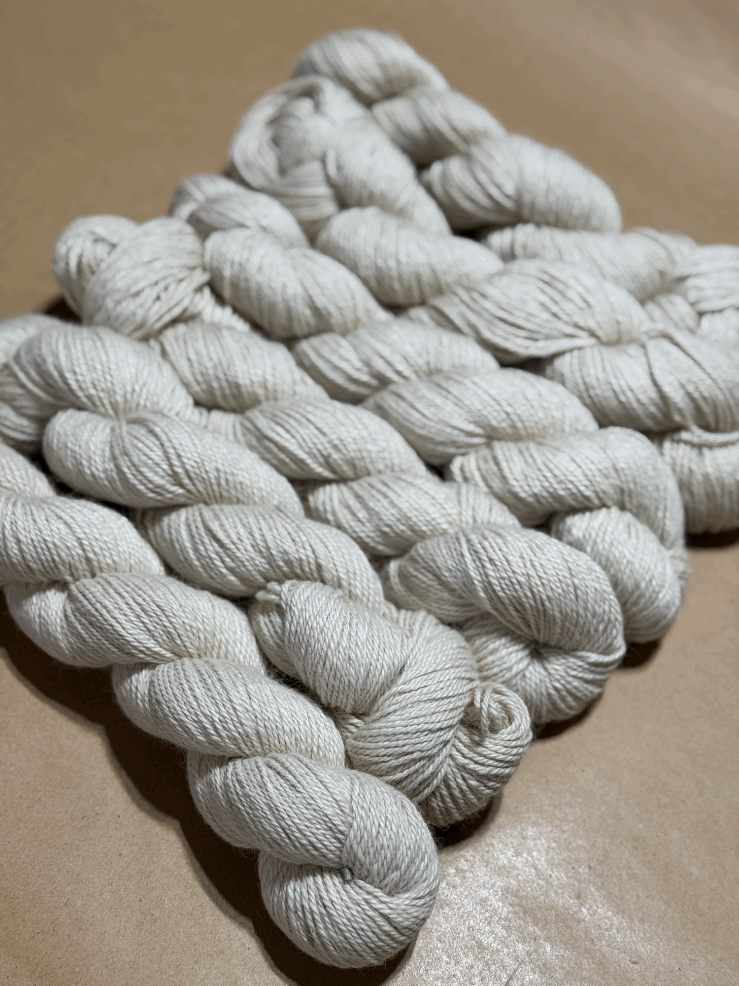 White, 3 ply — Deepwood Farms