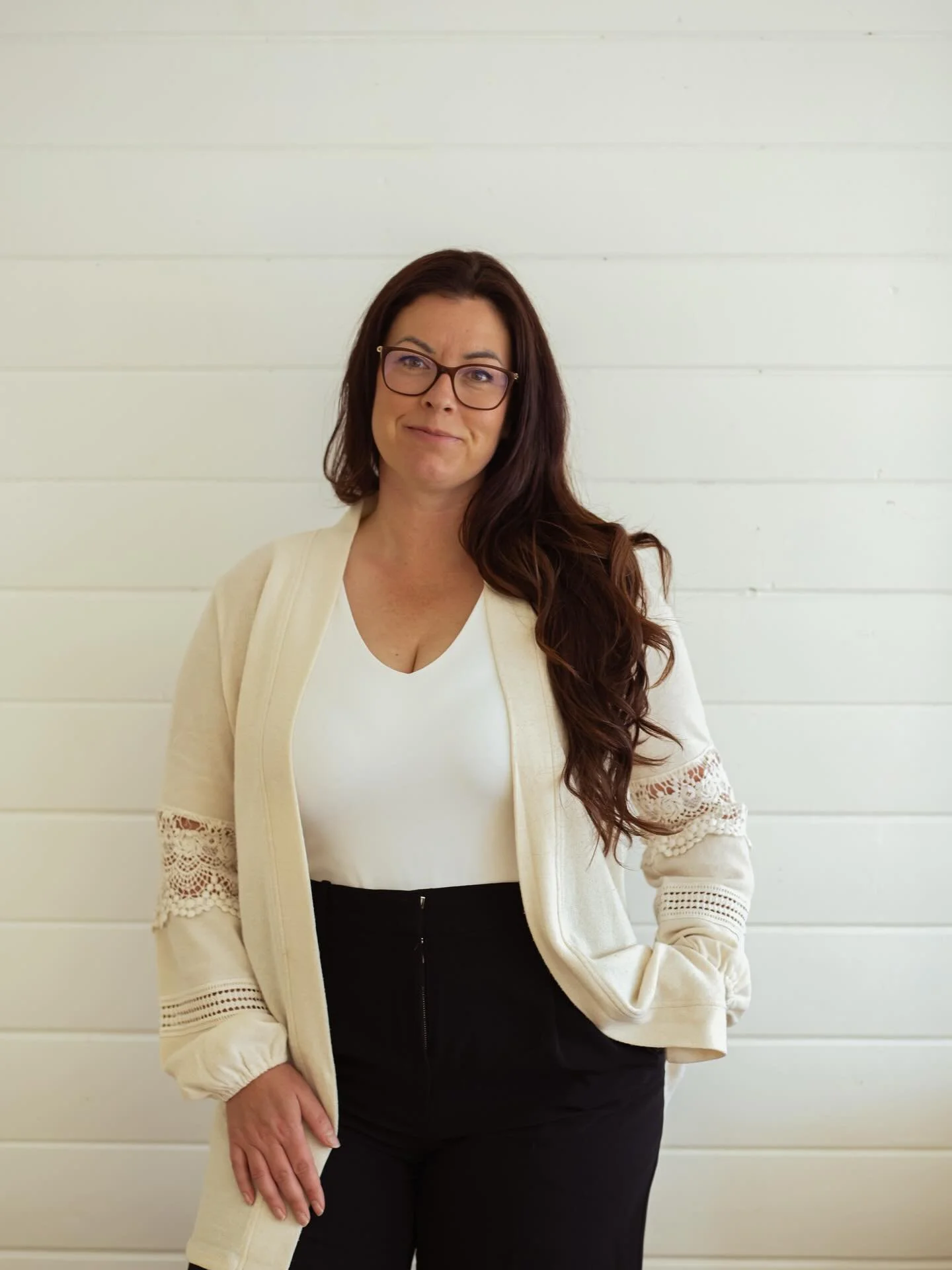 👋 Meet Tleea &ndash; The Face Behind TBooks

Born and raised in Fort St. John, I&rsquo;ve spent over 15 years helping businesses balance more than just their books. With diplomas in Accounting and Finance, and experience in oil &amp; gas, transporta
