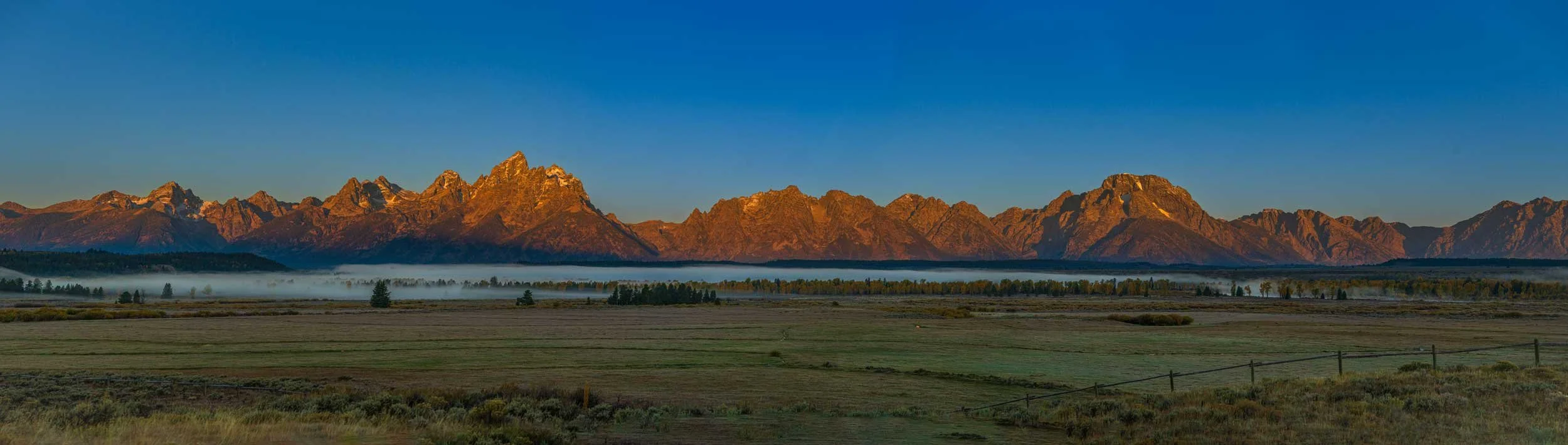 tetonsunrise2.jpg