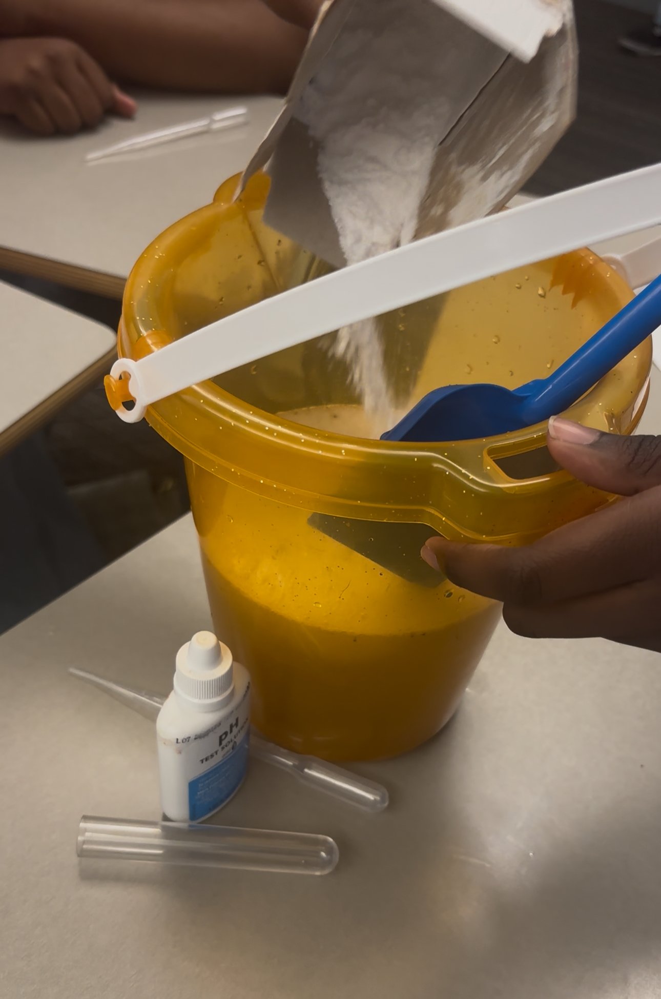 Adding baking soda to water to change the pH