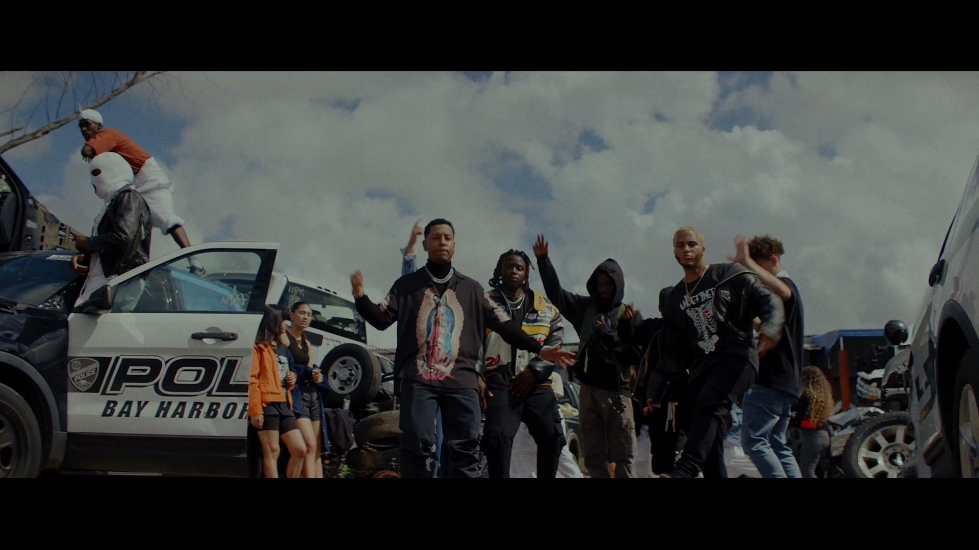 QUE PASO_OFFICIAL FINAL H264.00_01_14_09.Still009.png