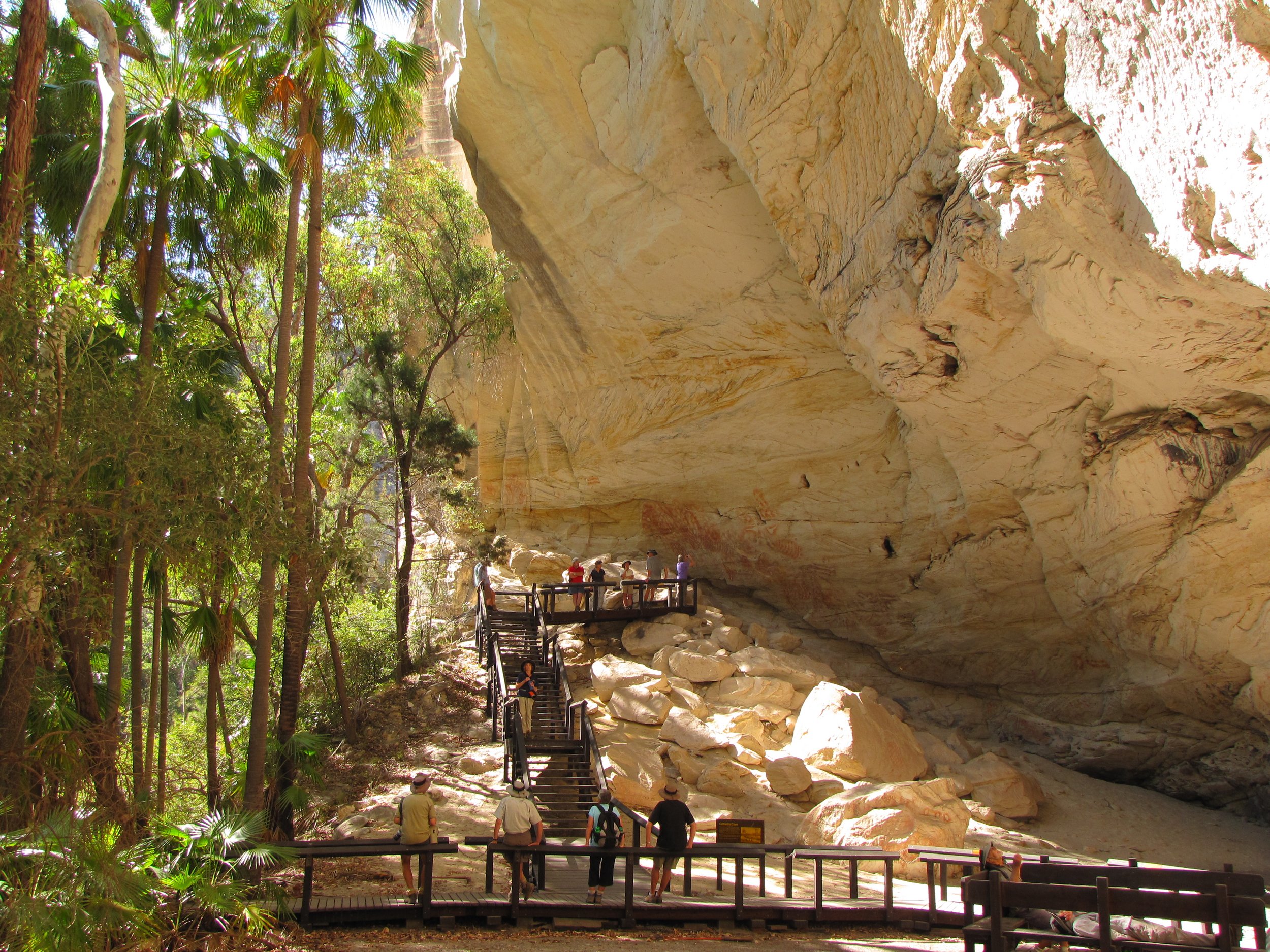 lh 238 Cathedral Cave.jpg