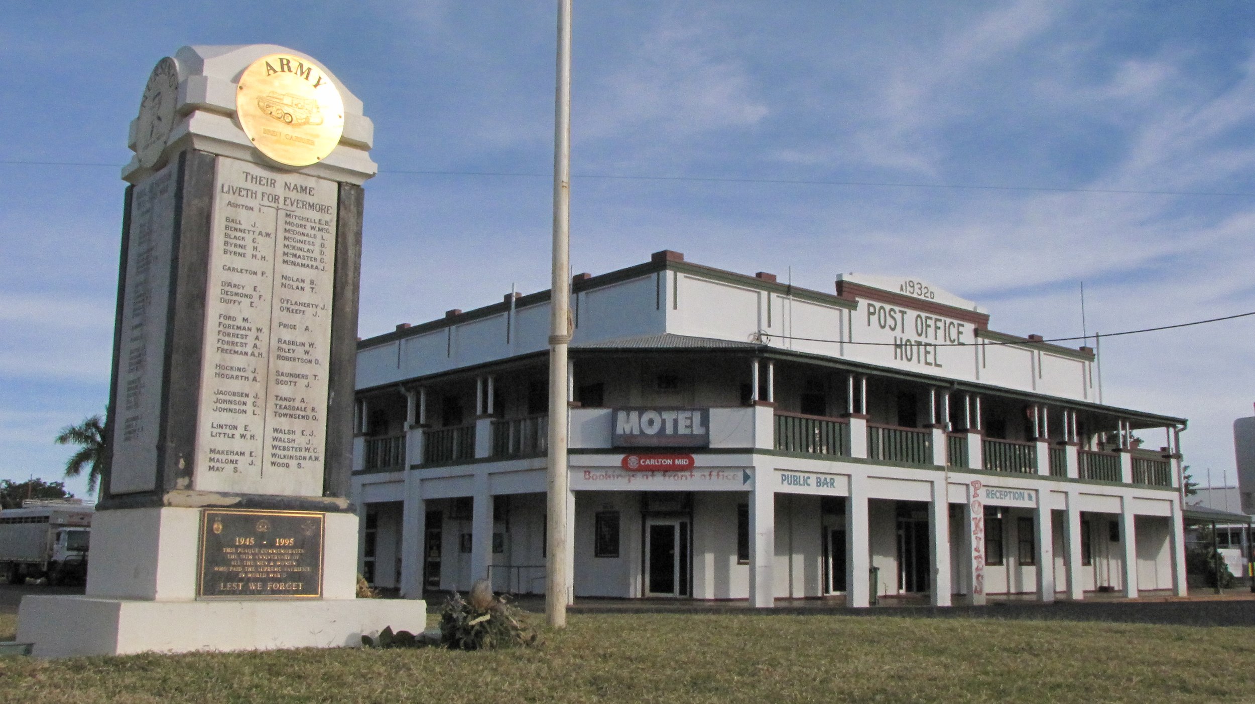 lh 131 Cloncurry.jpg