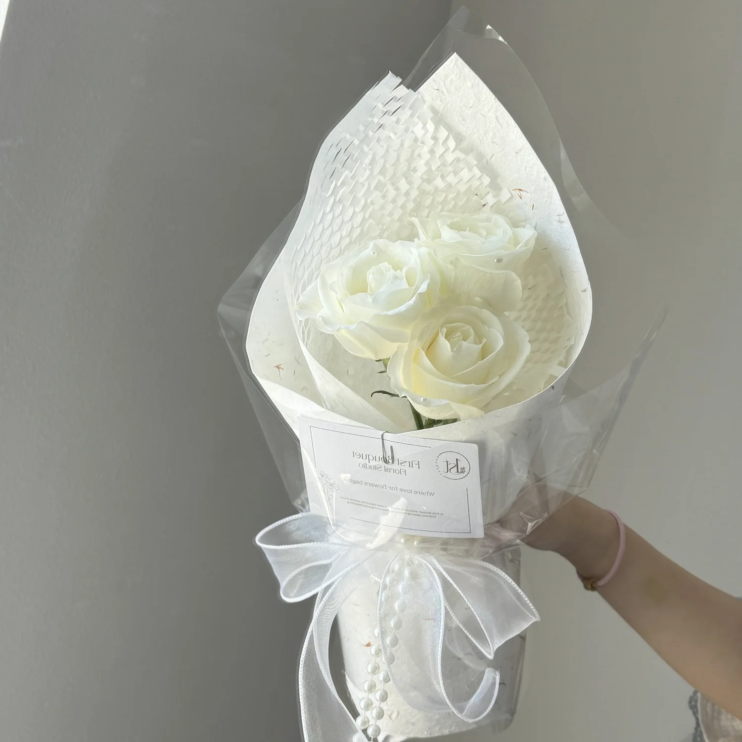 売約済み三日月型かんざし〈Bouquet・大人miniWhiterose・盛り〉 売約済み三日月型かんざし〈Bouquet・大人miniWhiterose・盛り〉