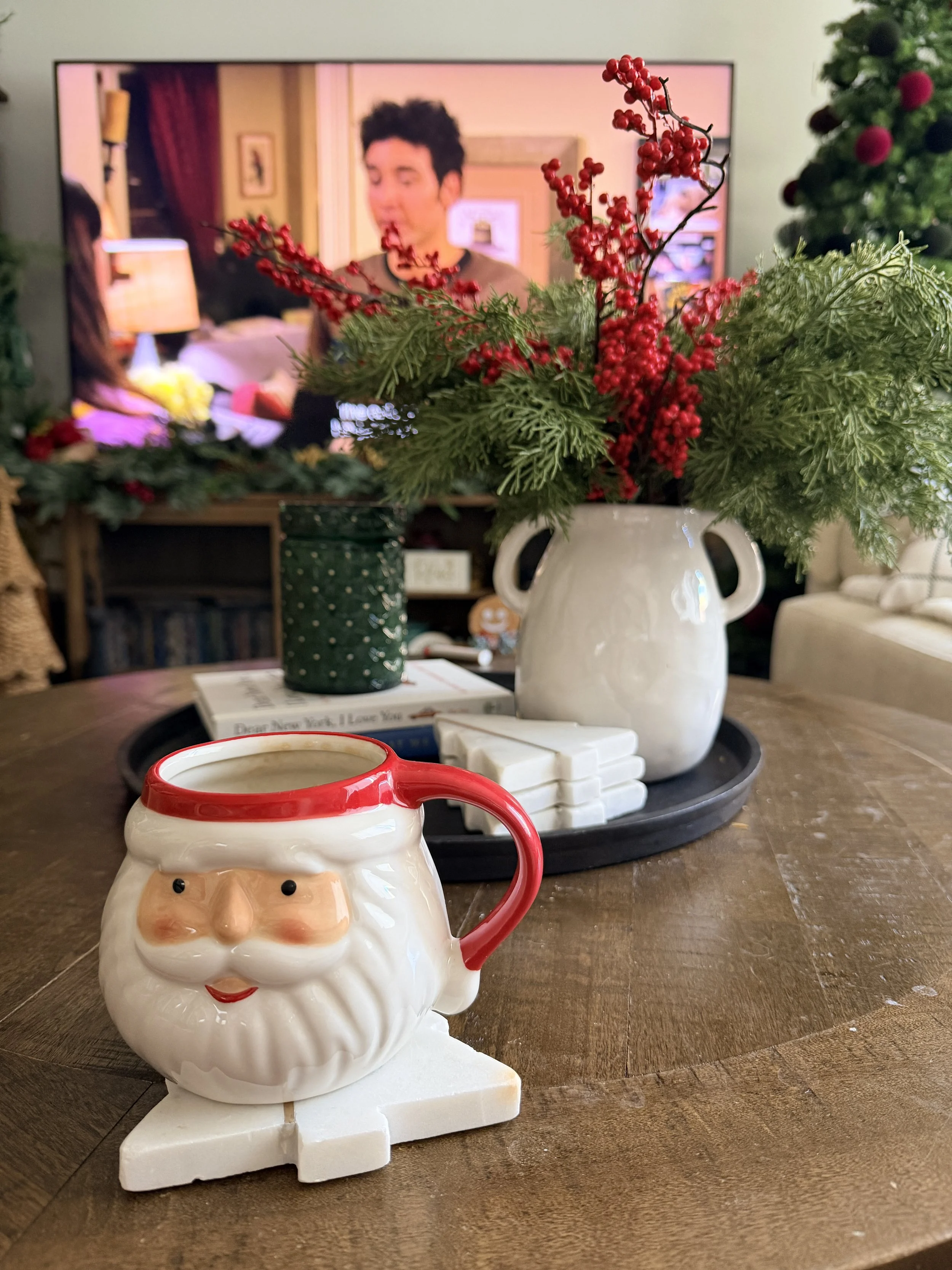 Bringing the Glow Home: Simple Christmas Decorating Ideas