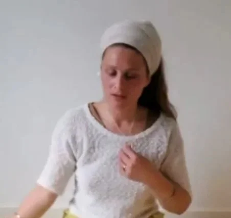 Elke Zondag I SUNSTUDIO I Kundalini Yoga