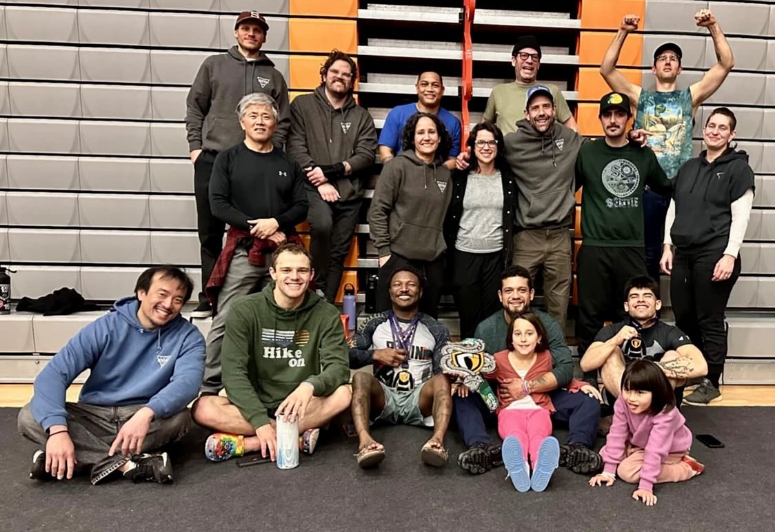Big day for @zoobjjsea at @grapplingindustries yesterday&hellip; 5 strong competitors that took 2nd overall as a team in the adult division. Super proud of @_mikeamaya_ @hierbamala13 @thepottedvegan @killa_kaela @tyty_goodspeed for all the hard work 