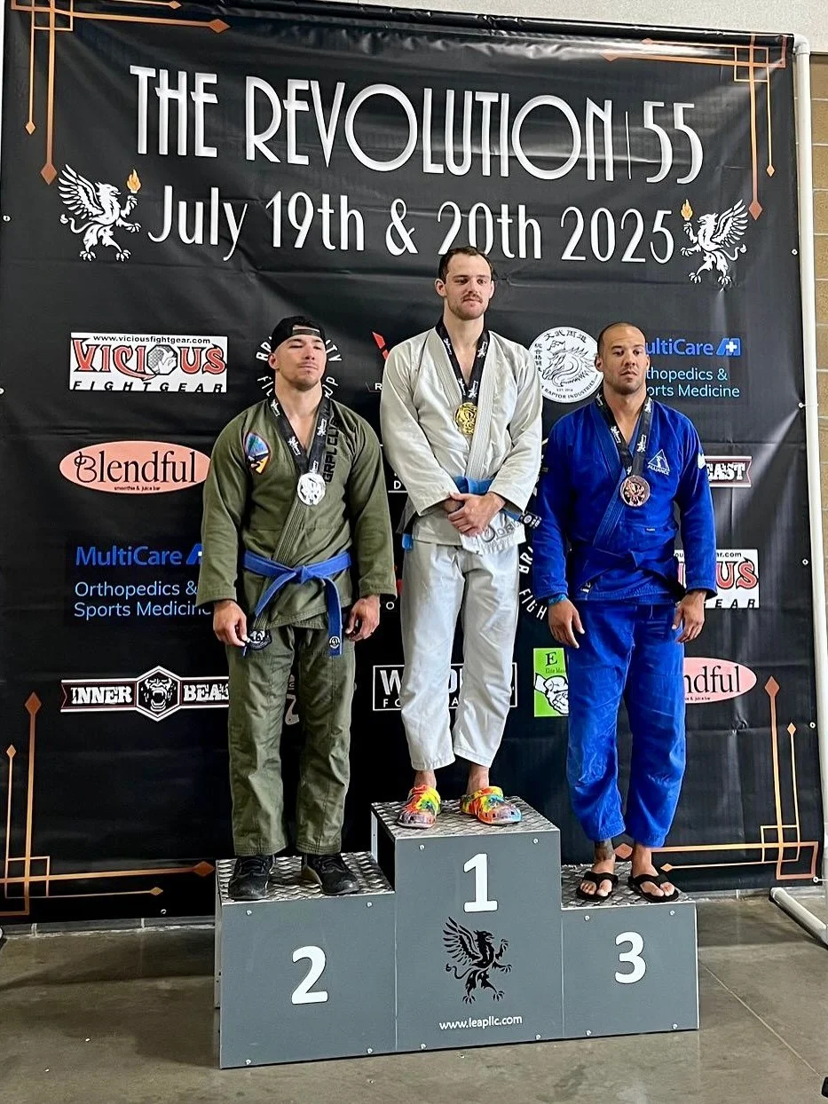Congrats to our adult competitors who competed this past Saturday at The Rev 55!!! We were small but mighty, placing in 5 out of 6 brackets. Special shout out to all the teammates who came to support, the team who helped get them ready and @lum_chris
