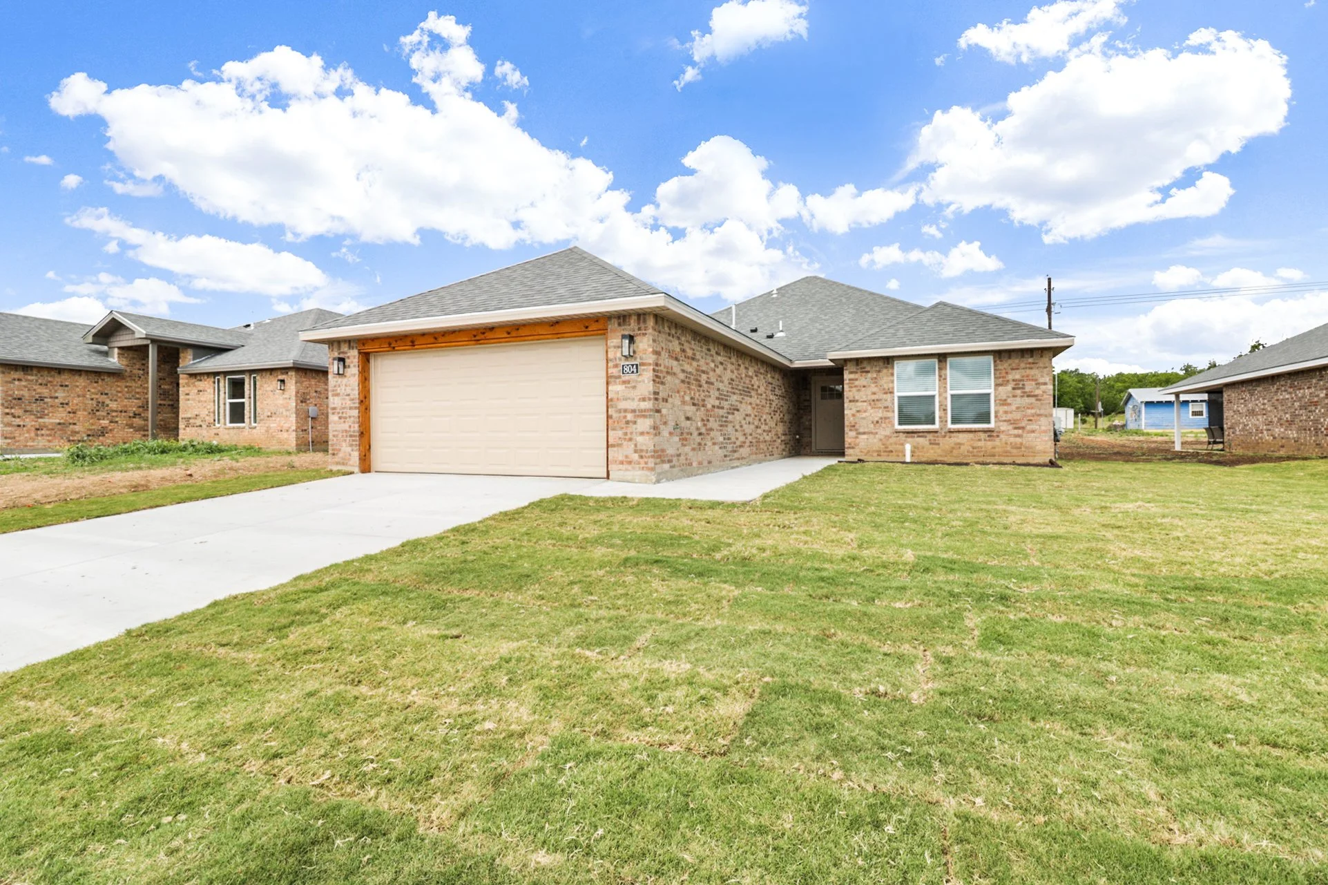 804 Bella #BVD, Coleman, TX 76834