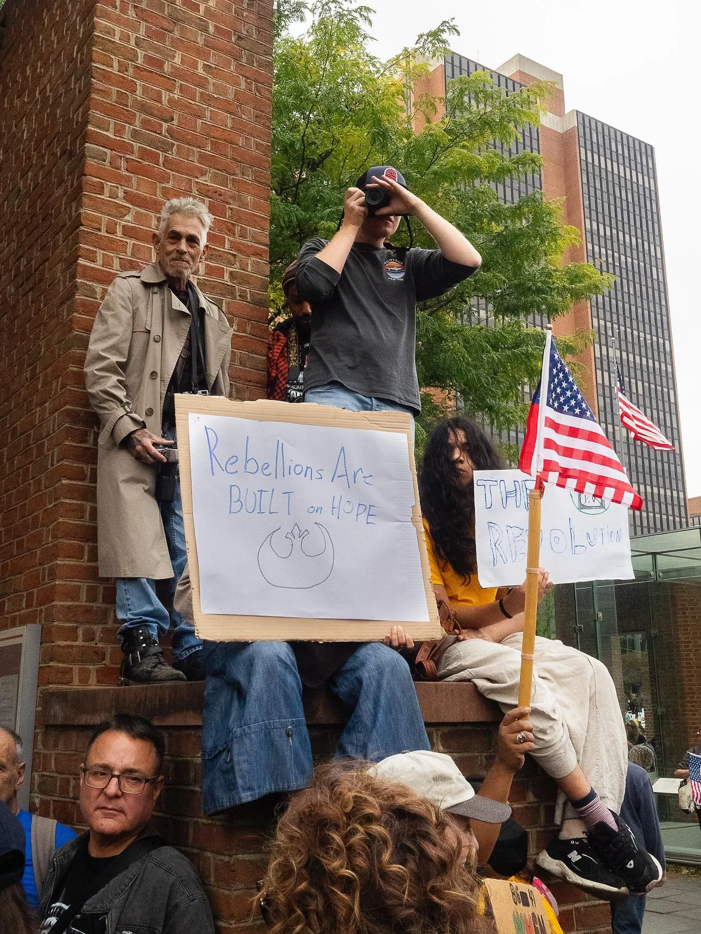 No Kings Day Protest: &ldquo;Rebellions are built on hope&rdquo; 
+ a very nice light on the power of people 
+ torn between a War Monger and Hate Monger 
-
#photography #photo #nokingsday #nokings #trump #fascism #phila #philly #philadelphia #pa #pr