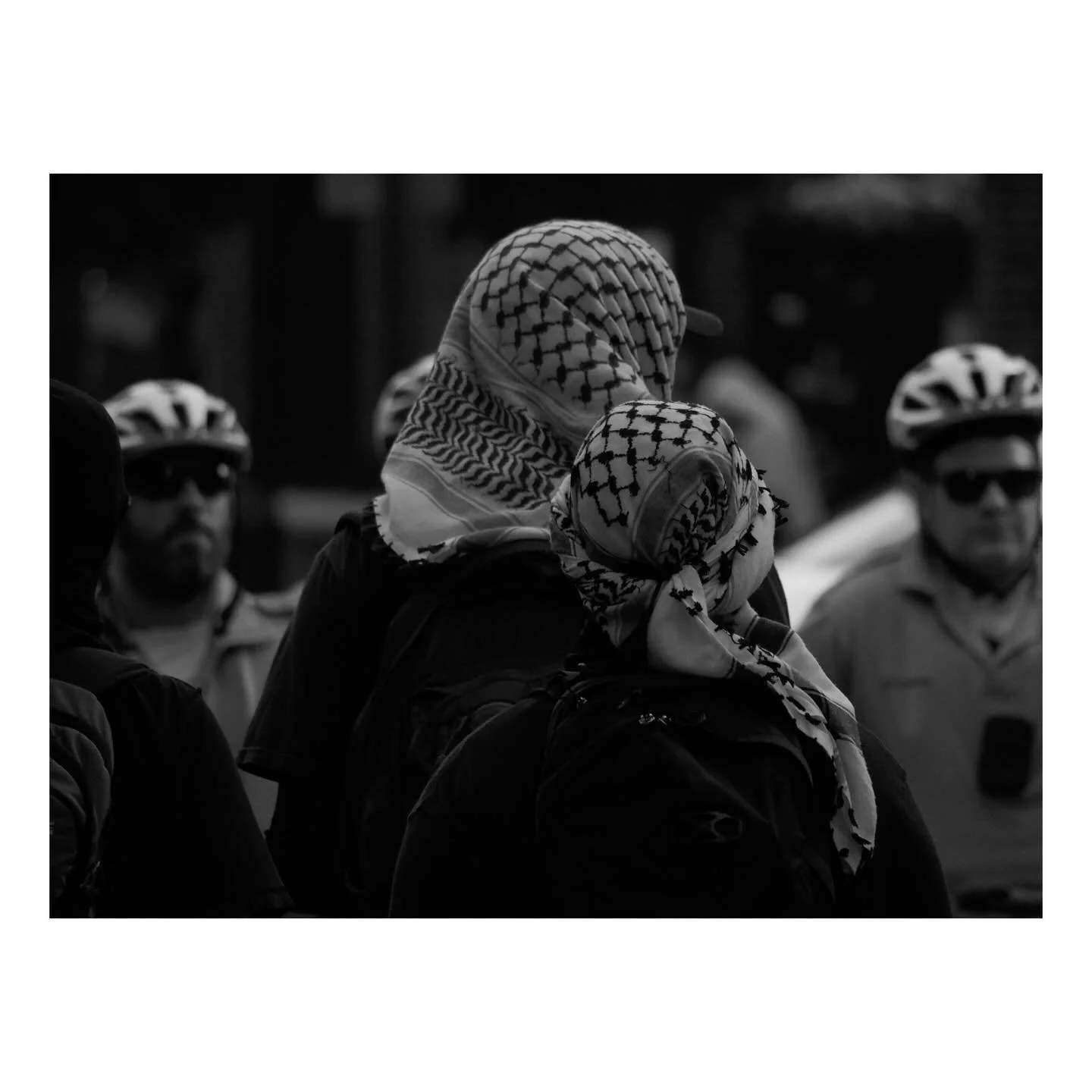 DUO PHOTOS: a pair from across the world (Philadelphia, USA &amp; Mendoza, Arg) that, to me, read similar. As if humanity was bonded by passion rather than apathy. 
-
#photography #protest #philadelphia #mendoza #statue