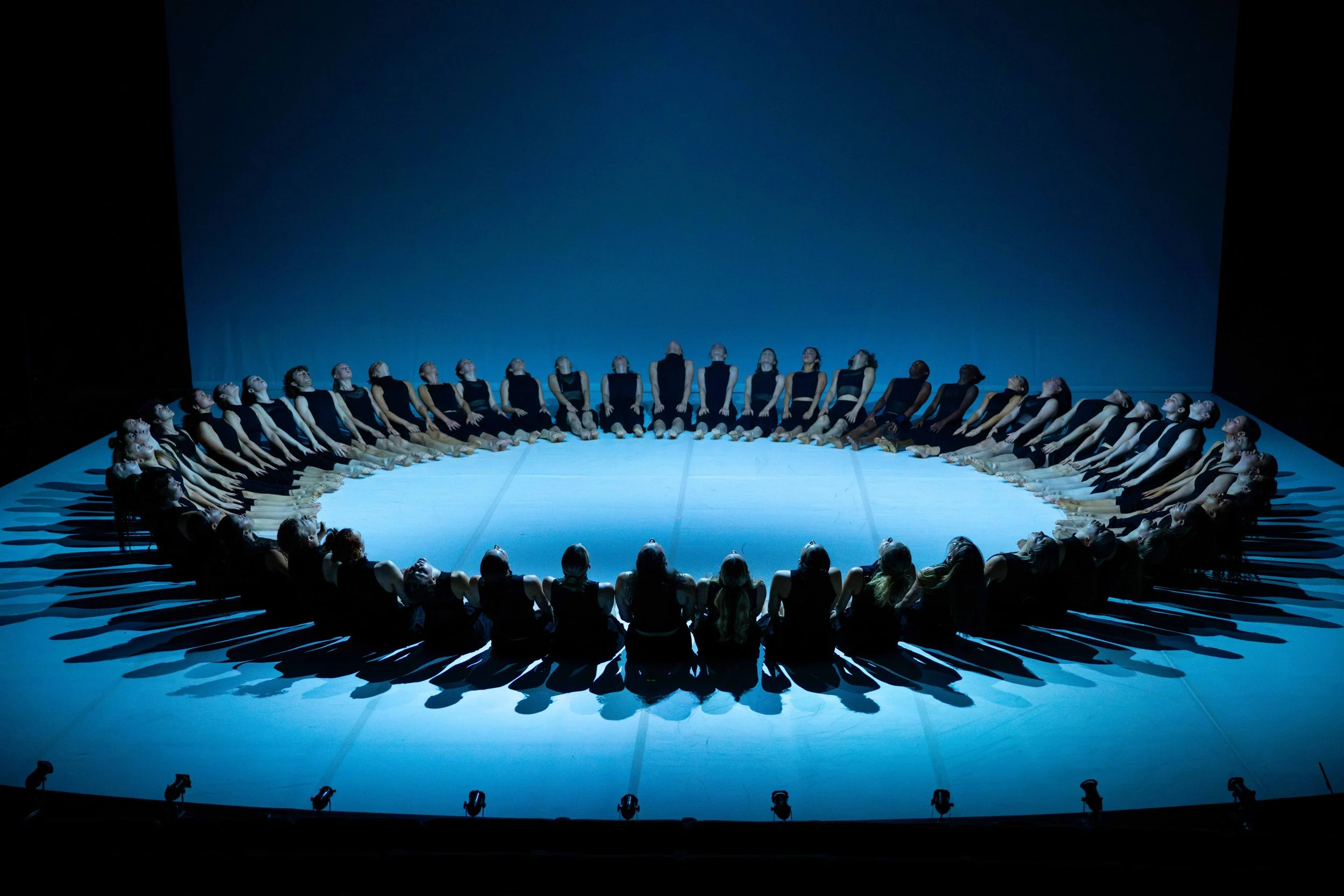 COLOSSUS, Stephanie Lake &amp; London Contemporary Dance School