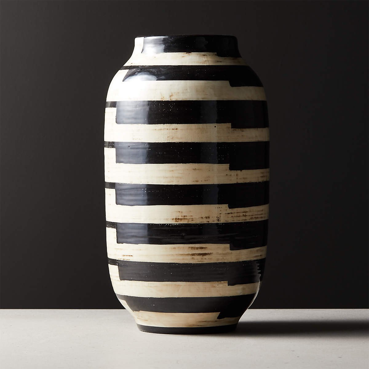 modern black and white vase