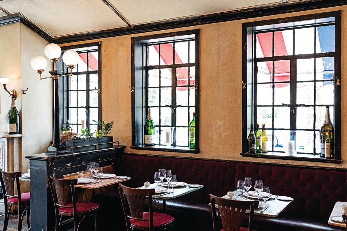 NOV20_Petit_diningroom.jpg