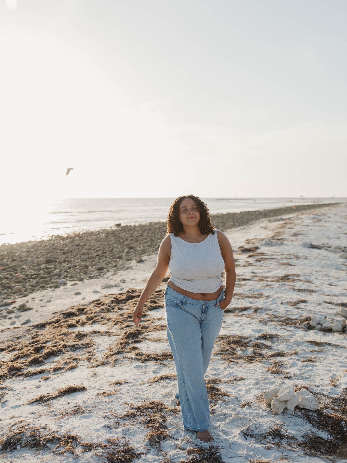 Spent the week surrounded by family and so much love 🤍 Celebrating my cousin and her senior year made it even more special. I can&rsquo;t wait to see what&rsquo;s next for you!🌊✨

#ohiophotographer #floridaphotographer #seniorphotographer #seniorph