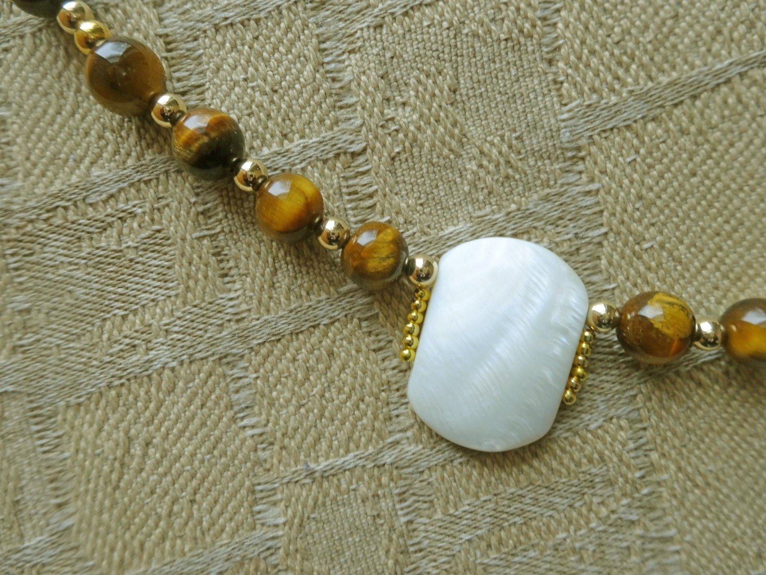 https://i.etsystatic.com/12652467/r/il/8c5619/1188404503/il_fullxfull.1188404503_8nfg.jpg