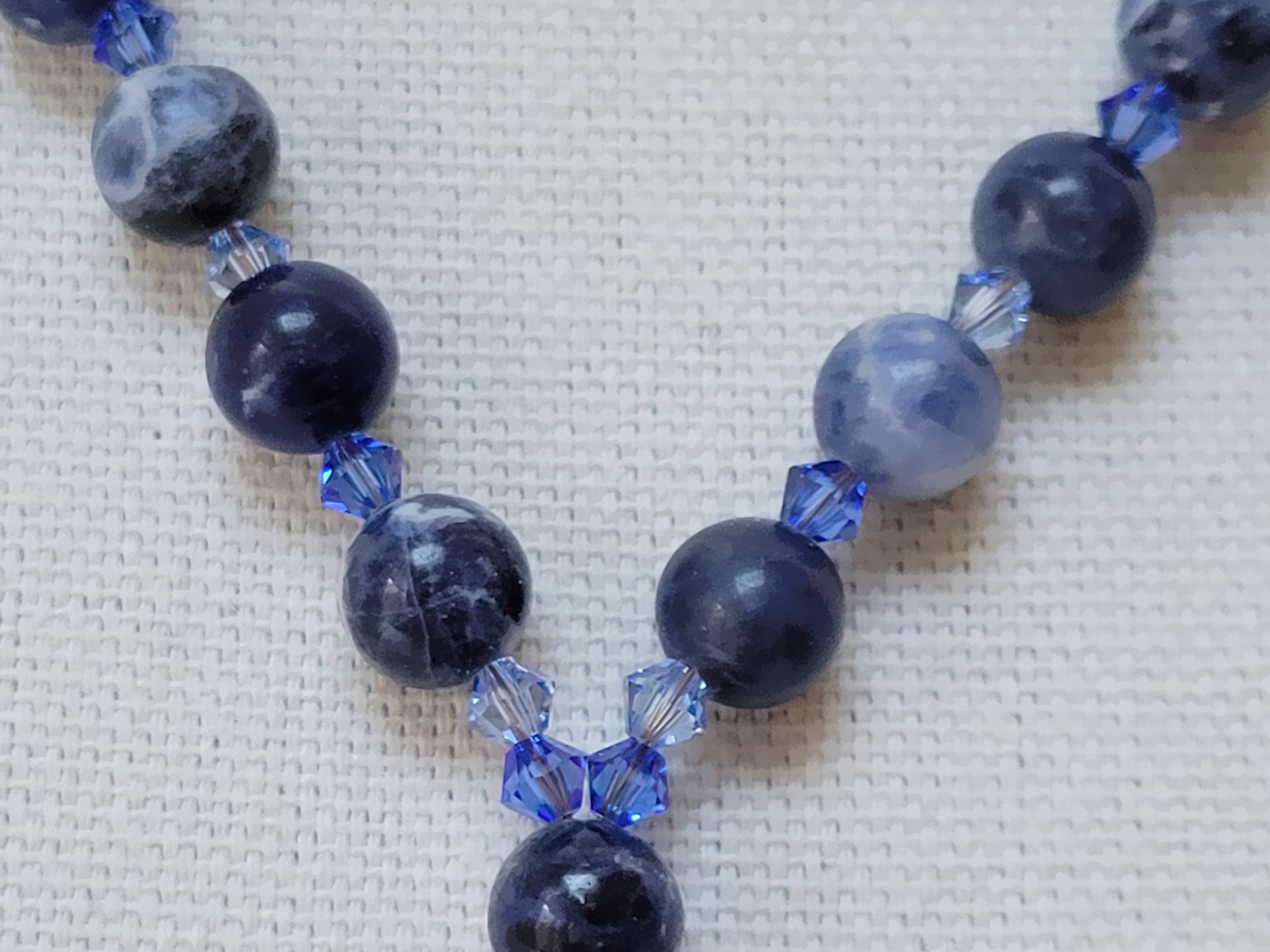 Sodalite Closeup.jpg