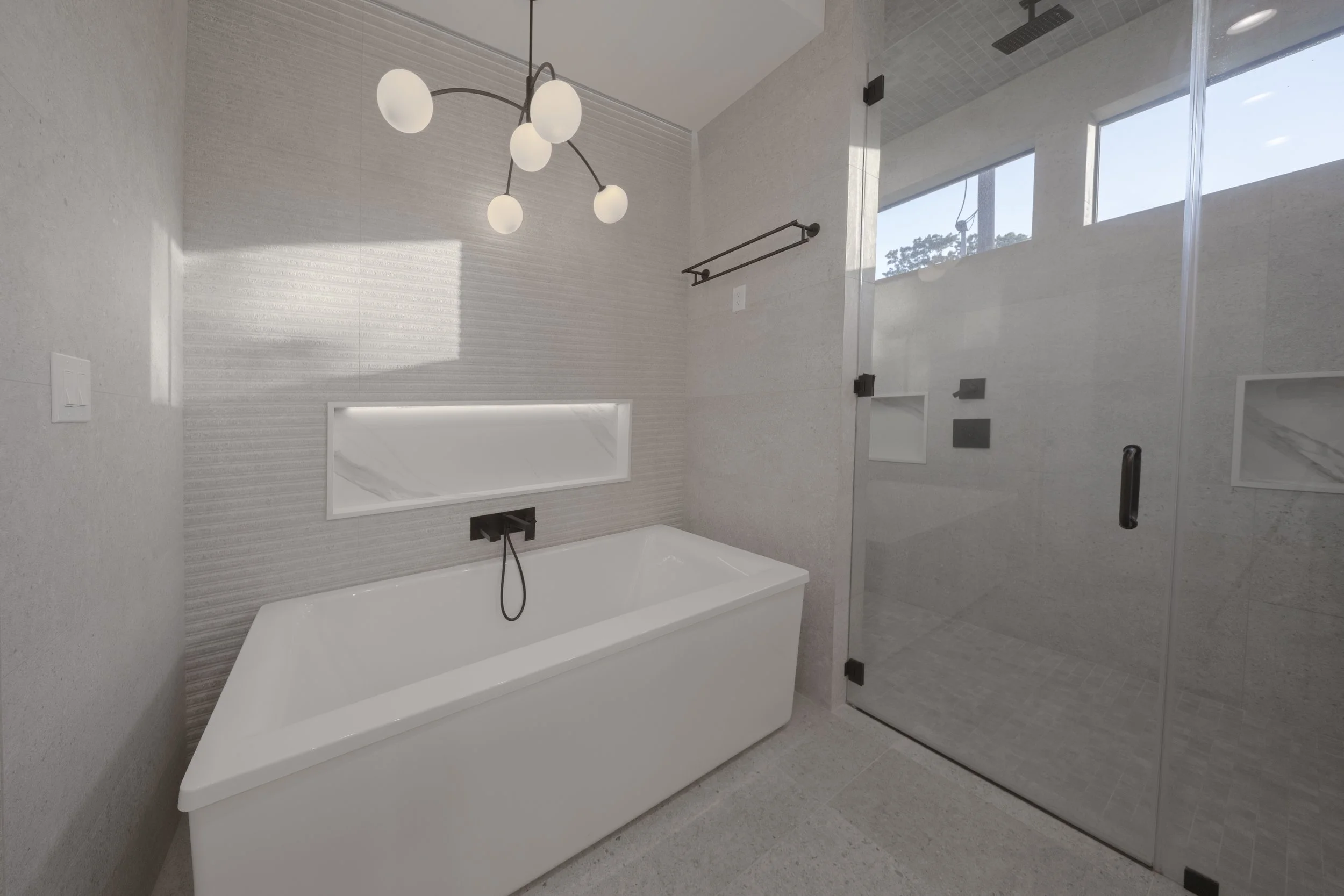 5210 Manor-15.jpg