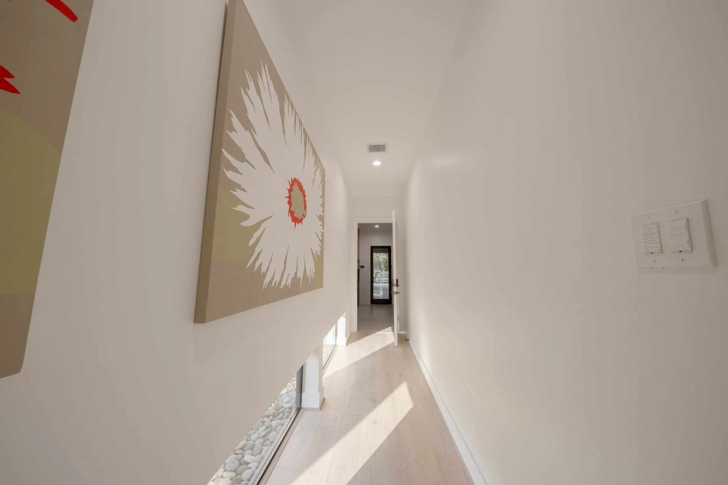 5210 Manor-2.jpg