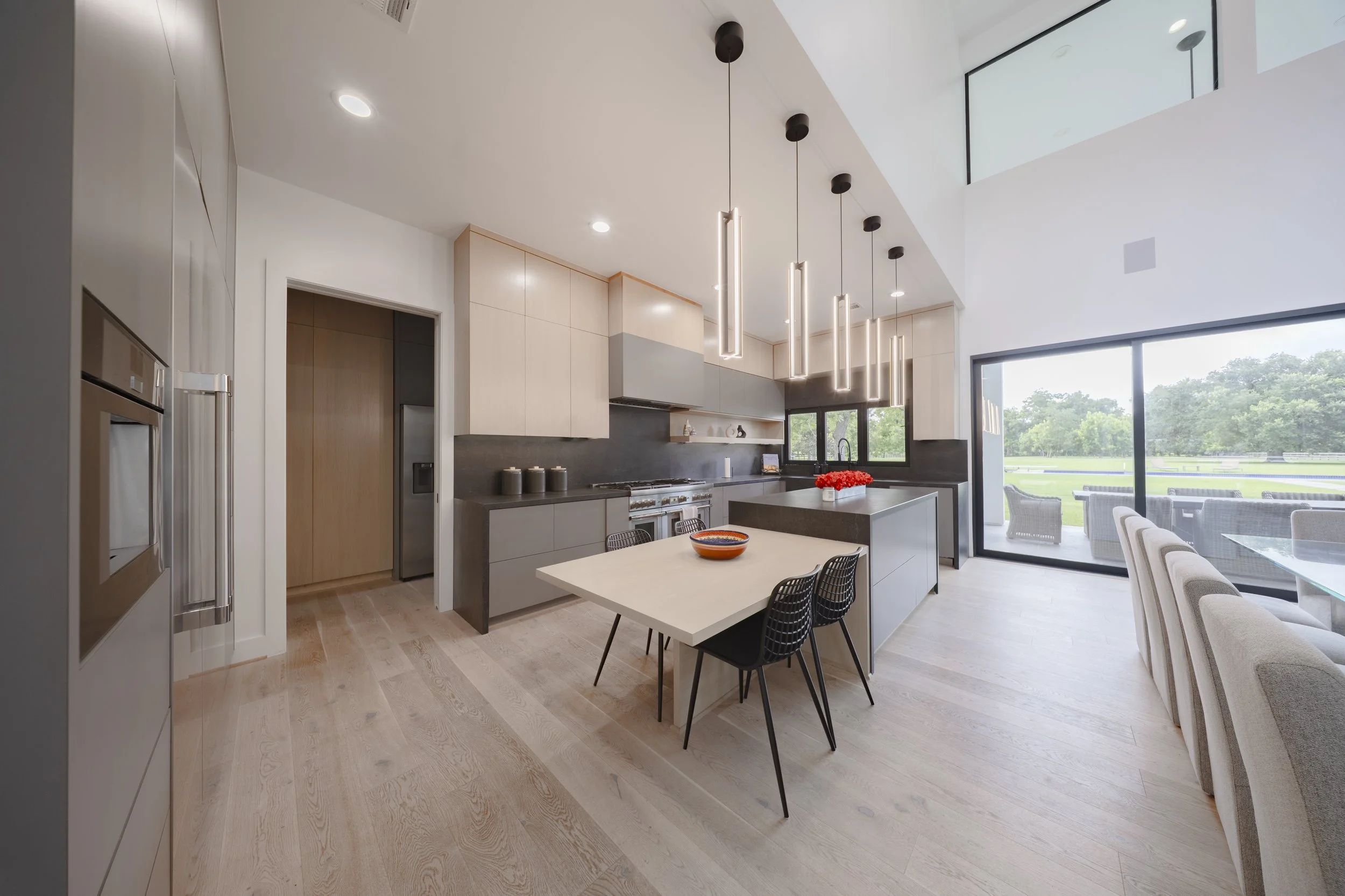 5210 Manor-32.jpg