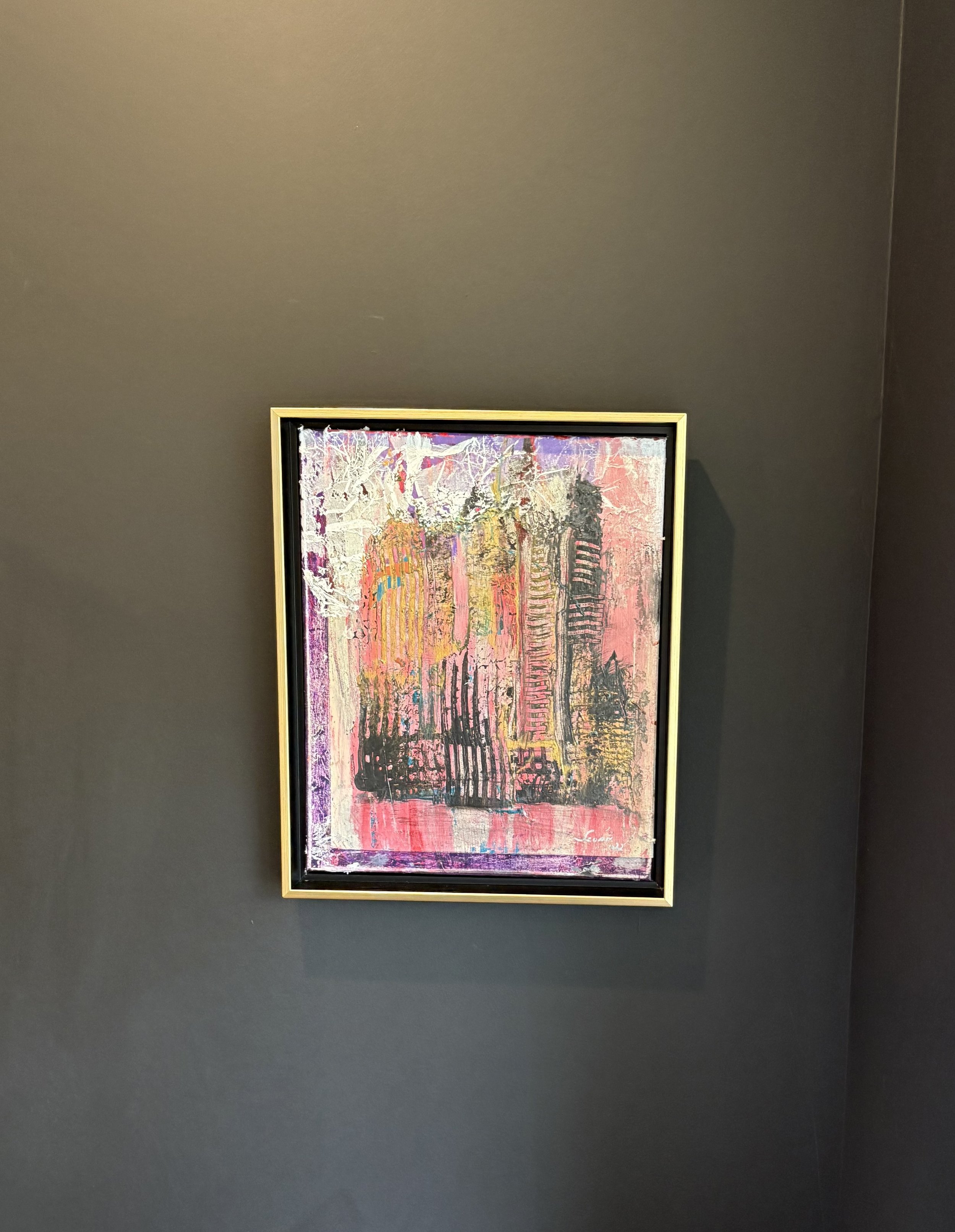 S107
Dimensions. 22"L x 18"W framed