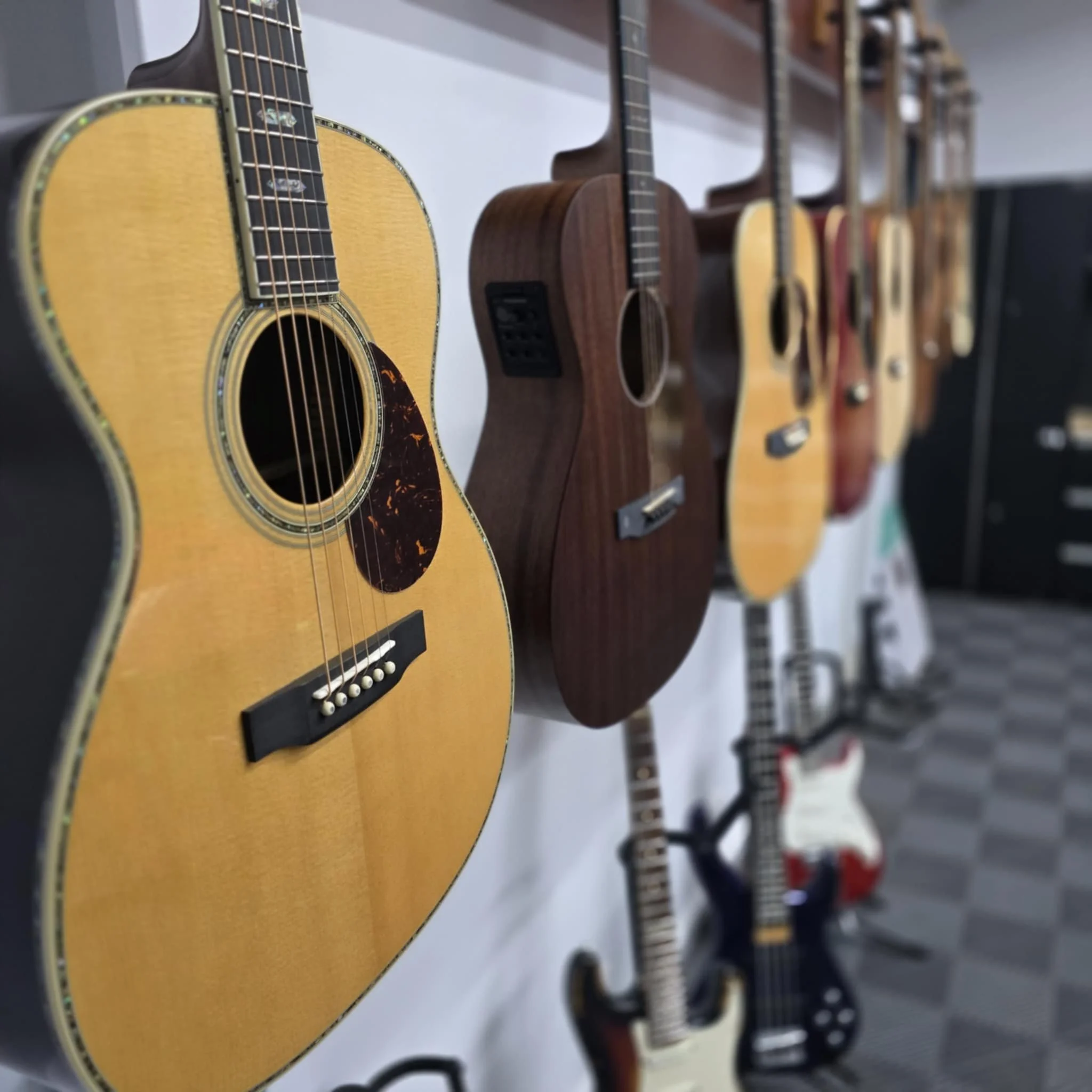 Guitar-wall.jpg