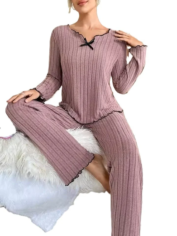 Elegant Ribbed Pyjama Set with Scallop Trim