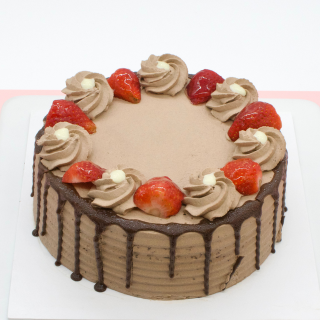 Chocolate Strawberry Cake