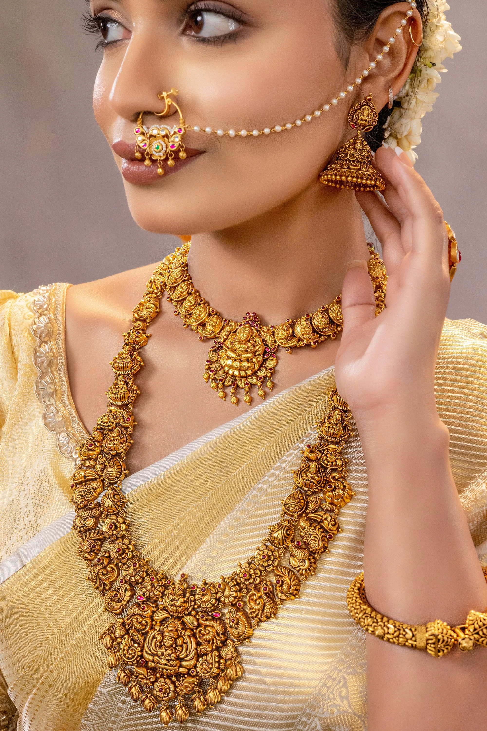 Gold Jewellery Shoot Campaign by Papaya Production