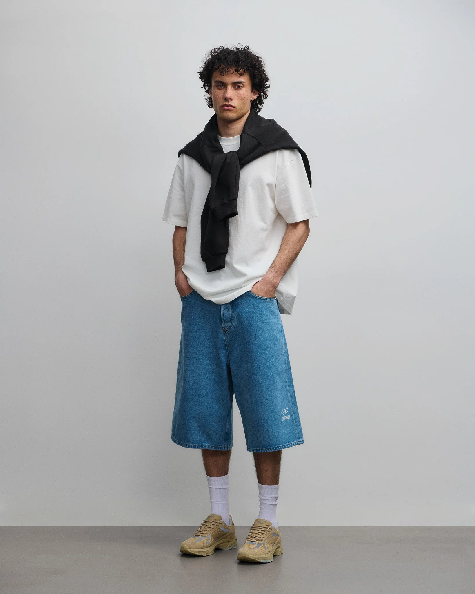 APPAREL_56_6259.jpg
