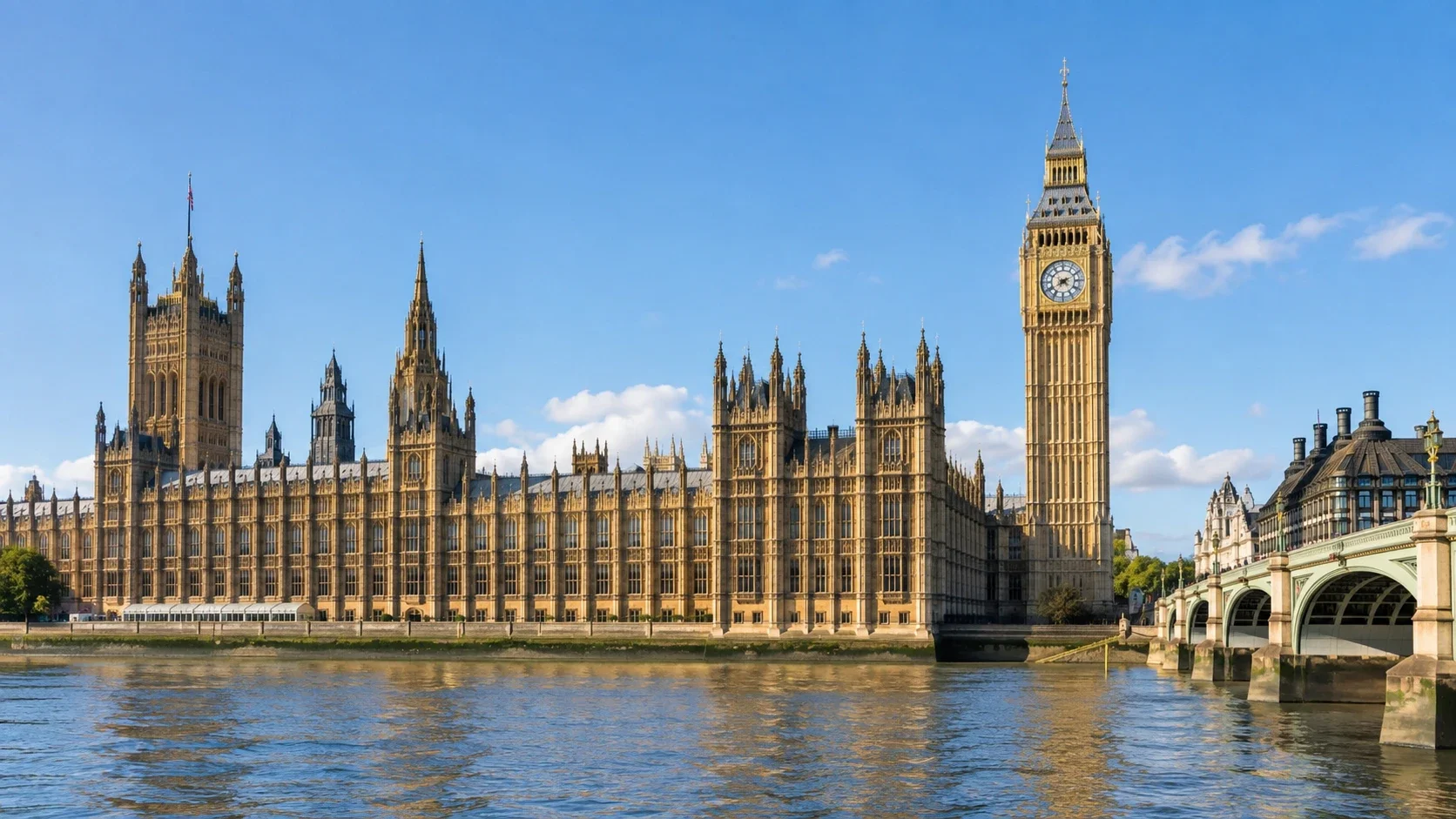 Coach and minibus hire in London — Private Charter Group