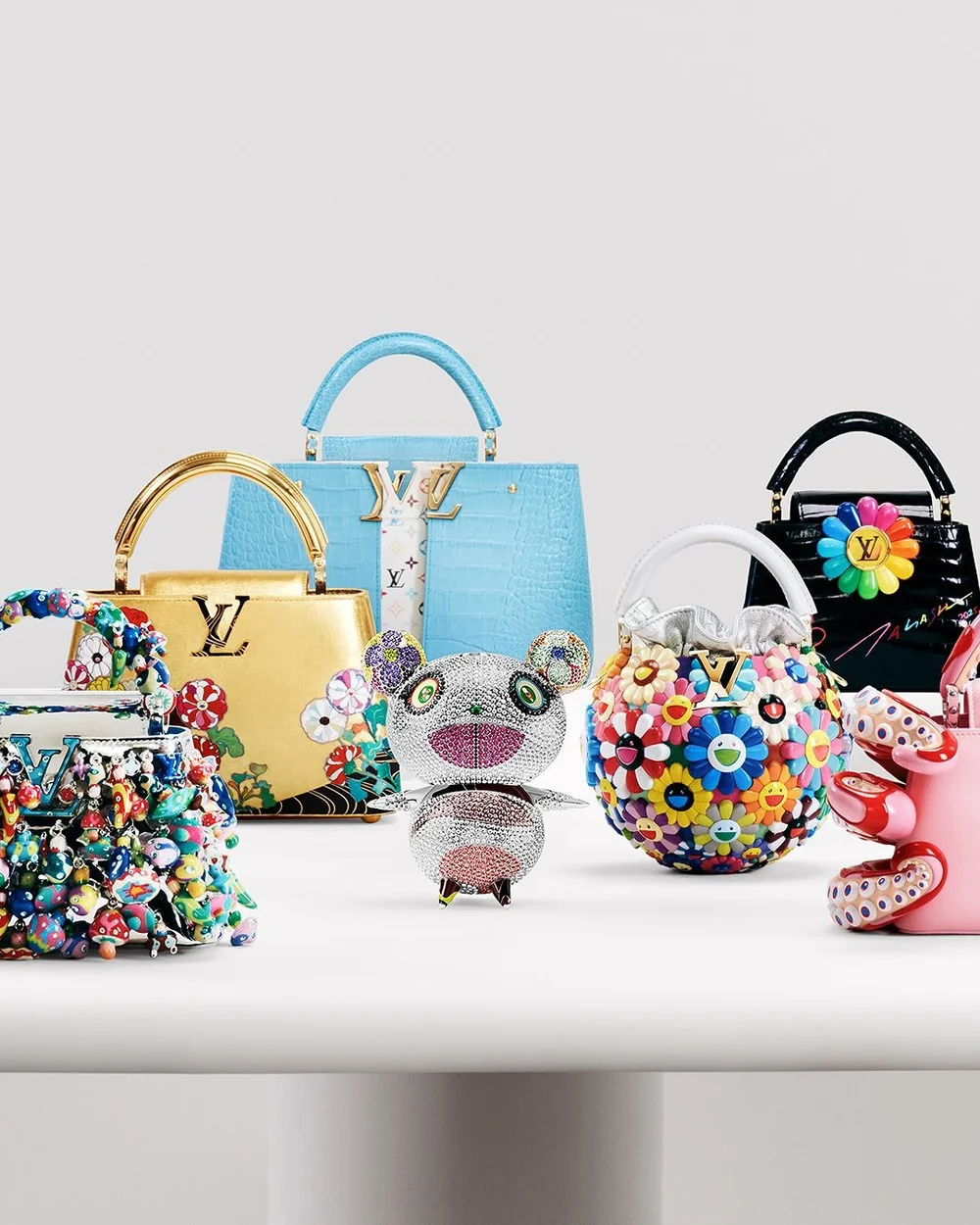 Whimsy meets heritage: Louis Vuitton × Takashi Murakami  display picture 2