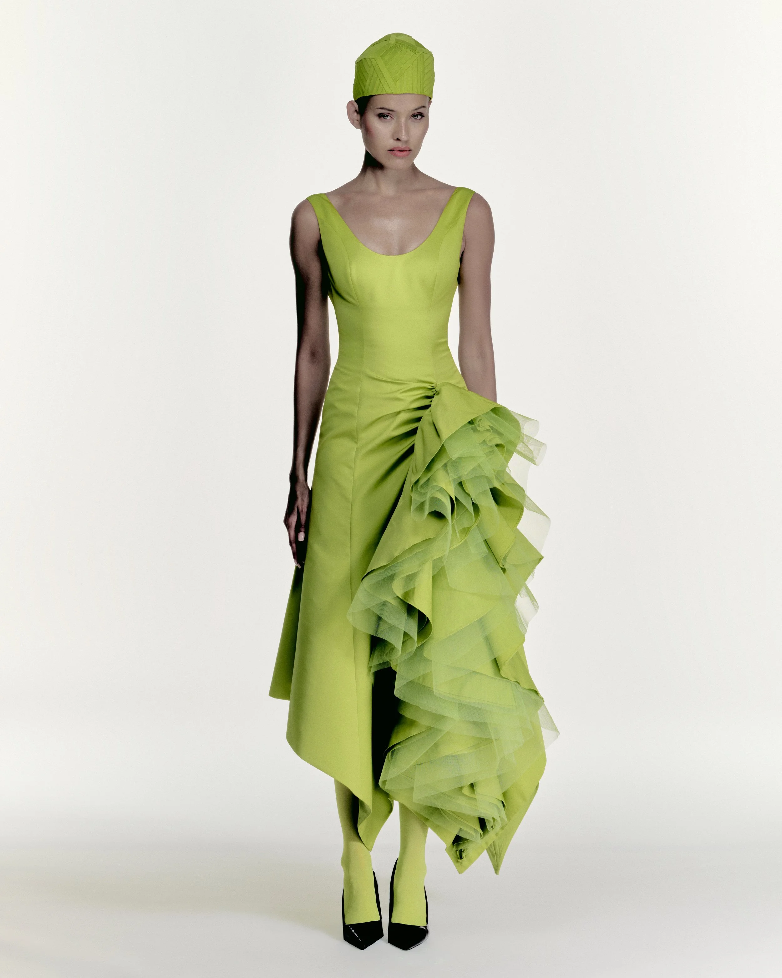 LOOK 16A.jpg