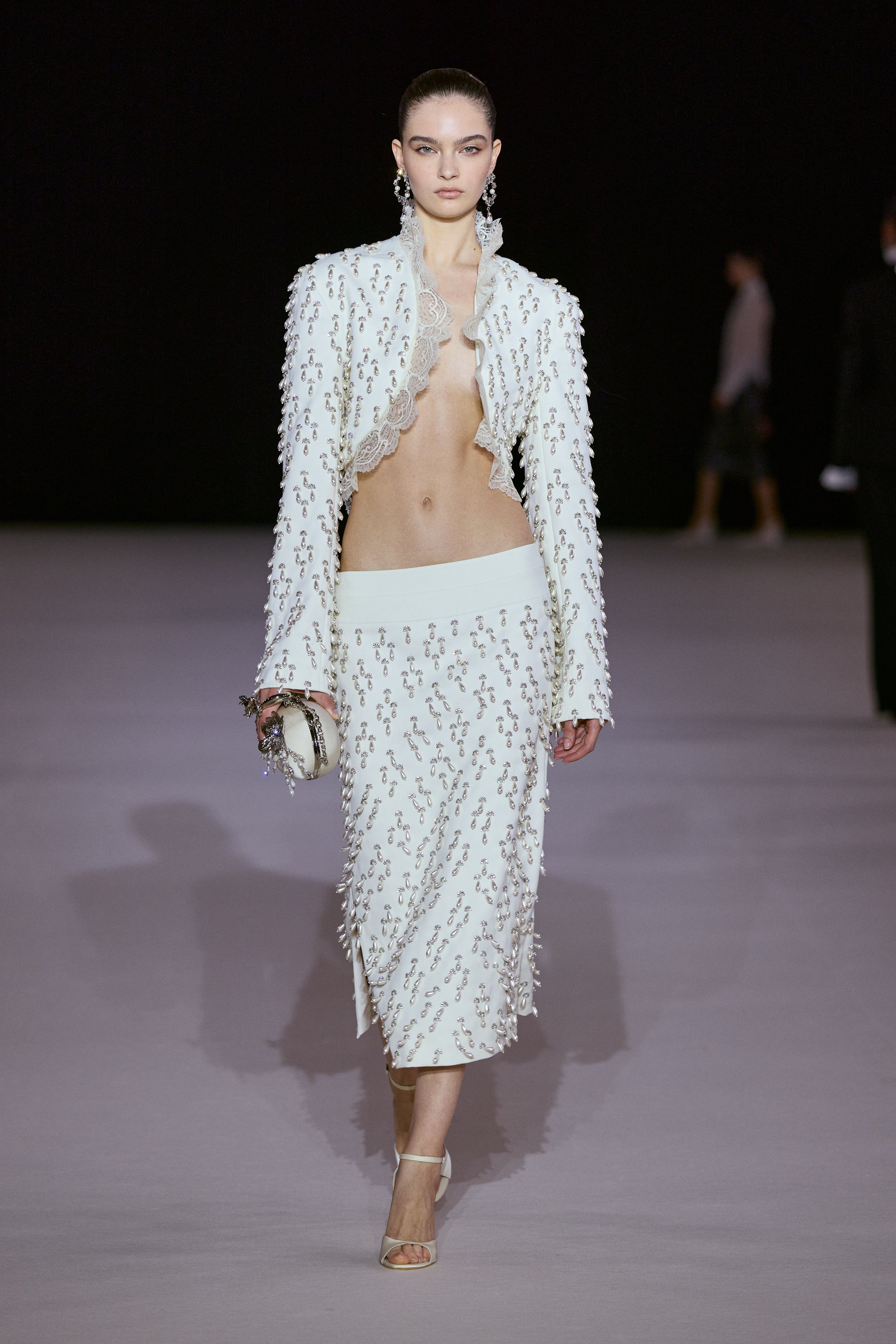 Hobeika_ss27_runway_press_look04.jpg