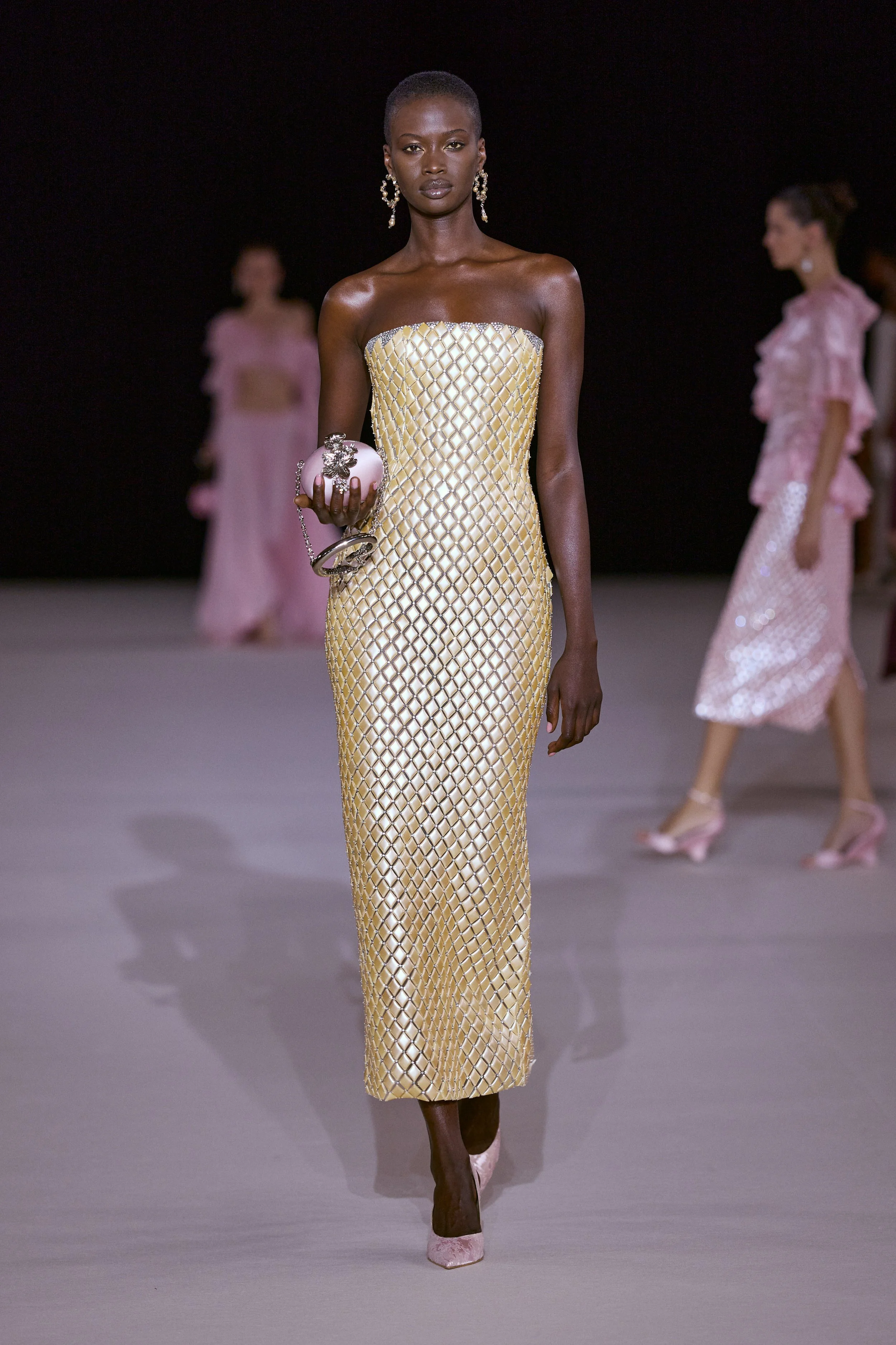 Hobeika_ss27_runway_press_look40.jpg