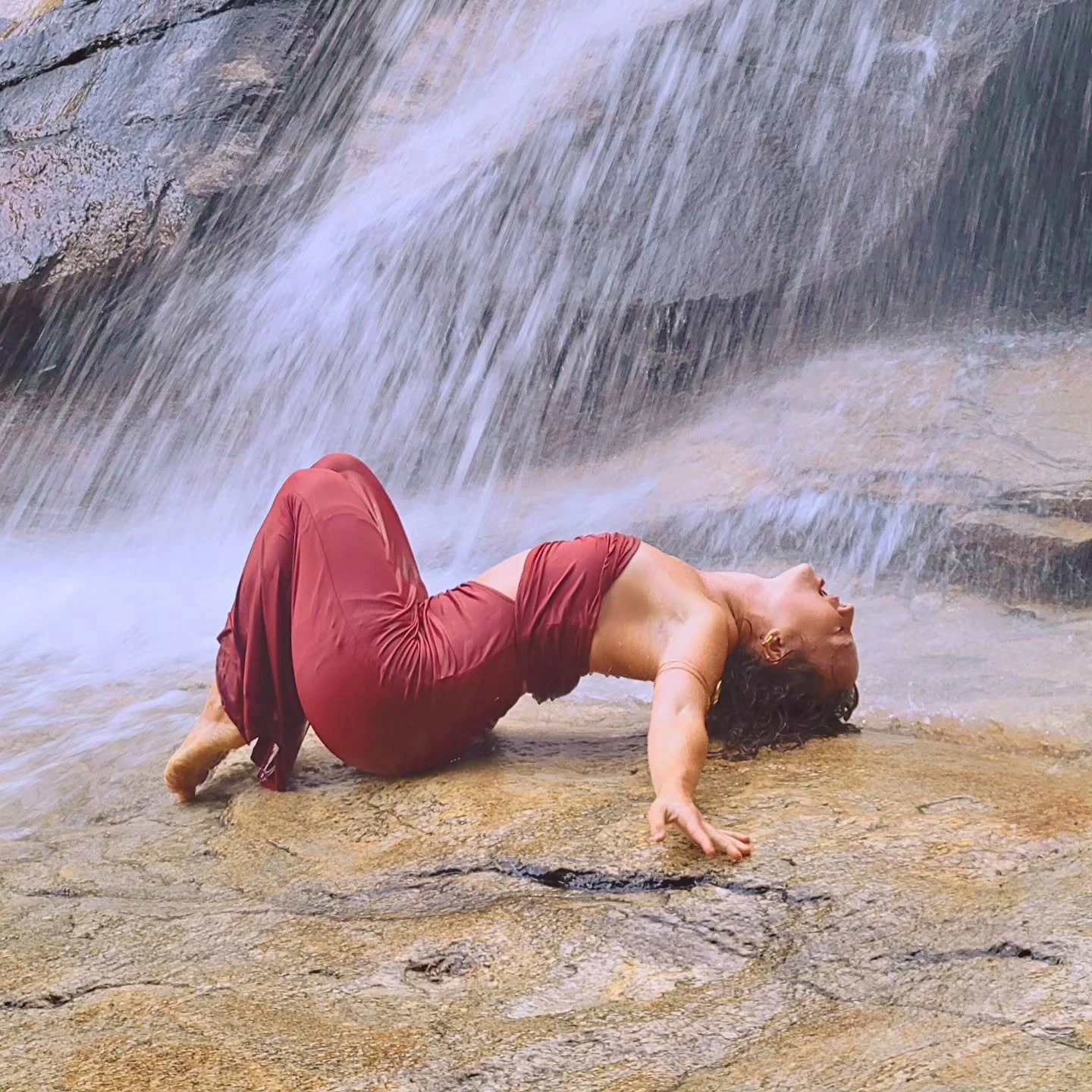 🐍Serpent🐍is such a special curriculum 
bc it truly moves at the 
✨️ pace of the feminine nervous system ✨️

𝘞𝘦 𝘨𝘰 𝘴𝘭𝘰𝘸𝘭𝘺
&ndash; gently unraveling the body 
through safety, not force.
Holding.&nbsp;Feeling. Welcoming sensation. 

𝘙𝘦𝘭𝘦