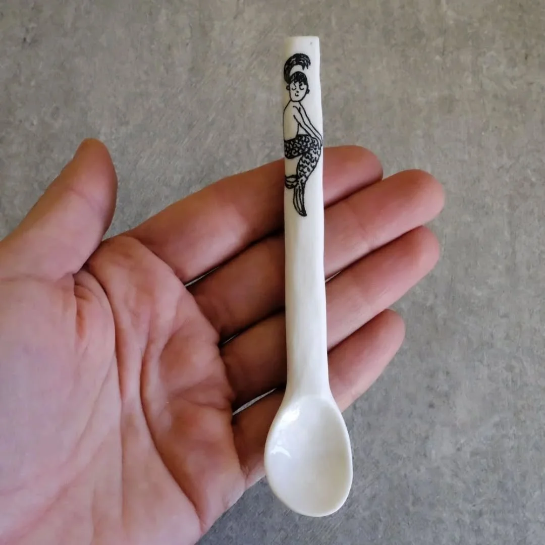 Willkommen 2025! Neues Jahr, neue Webseite!
Viel Spass beim durchst&ouml;bern. Link in Bio.

Die L&ouml;ffeli sind jetzt auch online erh&auml;ltlich.

#handmad #ceramics #porzellan #ceramicshopping #localbusiness #tassenundmehr #objekte #einzelst&uum