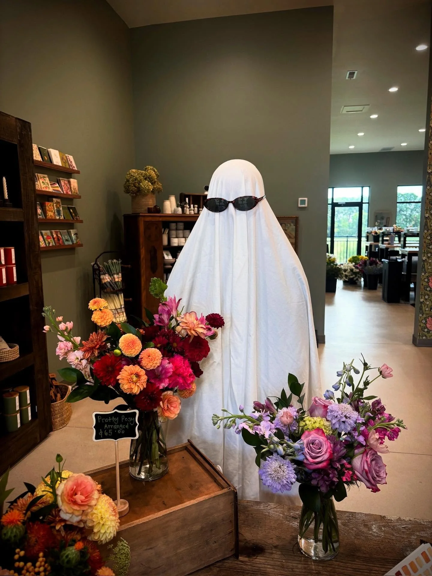 October brought fall in full swing here at Bouquet of Granger! 🍁 From pumpkins + mums to moody arrangements, we loved celebrating spooky season with you. 👻

Holiday season is creeping in, and we&rsquo;re ready to warm up with festive florals. 🤎✨

