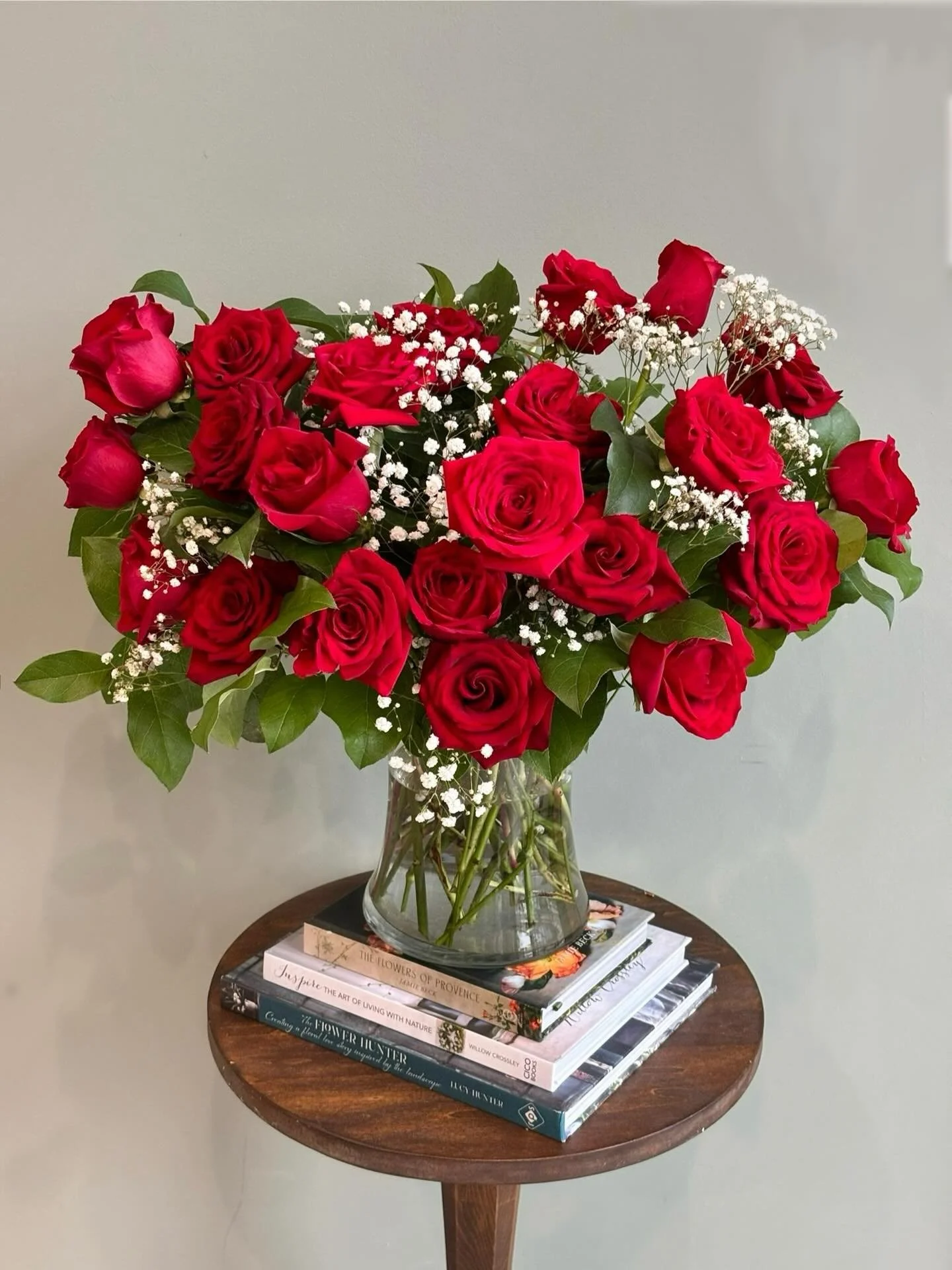 Not subtle. Just unforgettable. ❤️

Our Enduring Elegance arrangement has 24 roses, baby&rsquo;s breath, greenery, and is designed to make a lasting impression.

Shop Valentine&rsquo;s Day flowers at bouquetofgranger.com/valentinesday - or send a not